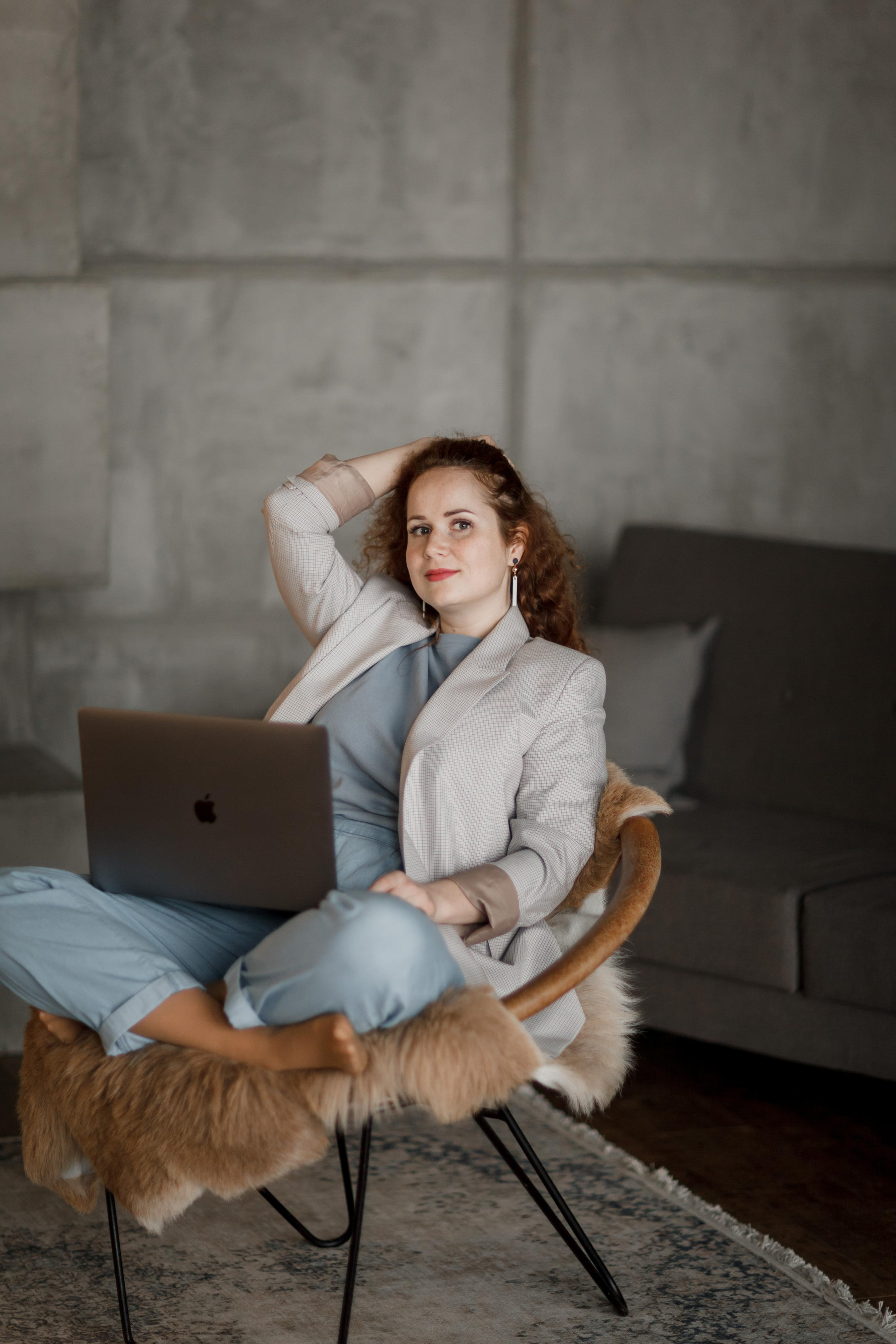 Имиджевая фотосерия для создателя SMM Агентства. Ваш фотограф Любовь Чистякова