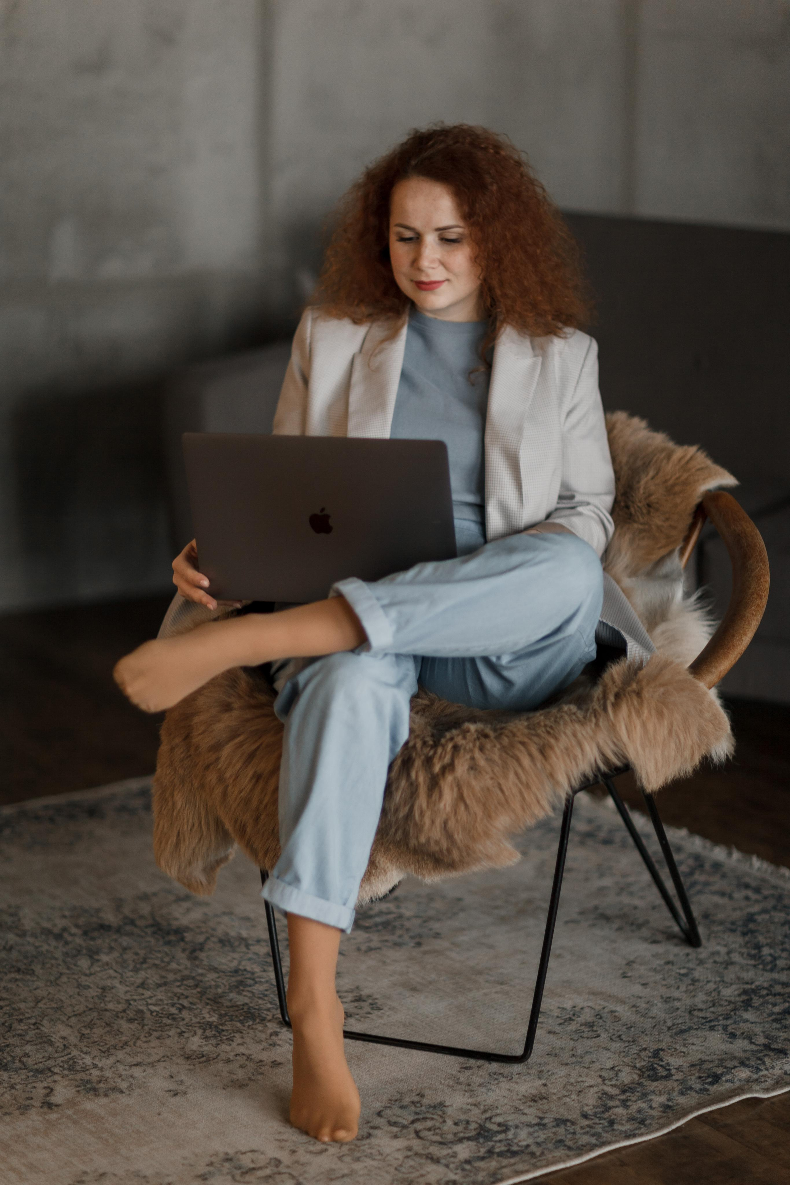 Имиджевая фотосерия для создателя SMM Агентства. Ваш фотограф Любовь Чистякова