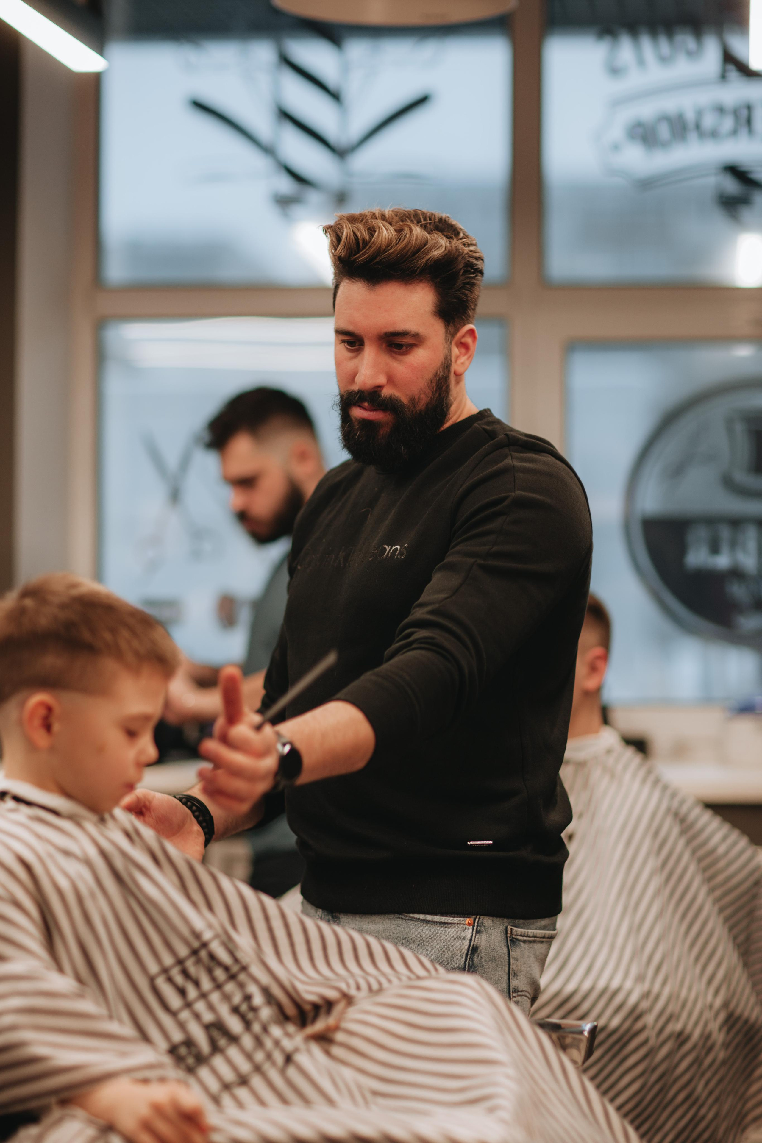 Контент для барбершопа BORODACH. Ваш фотограф Любовь Чистякова