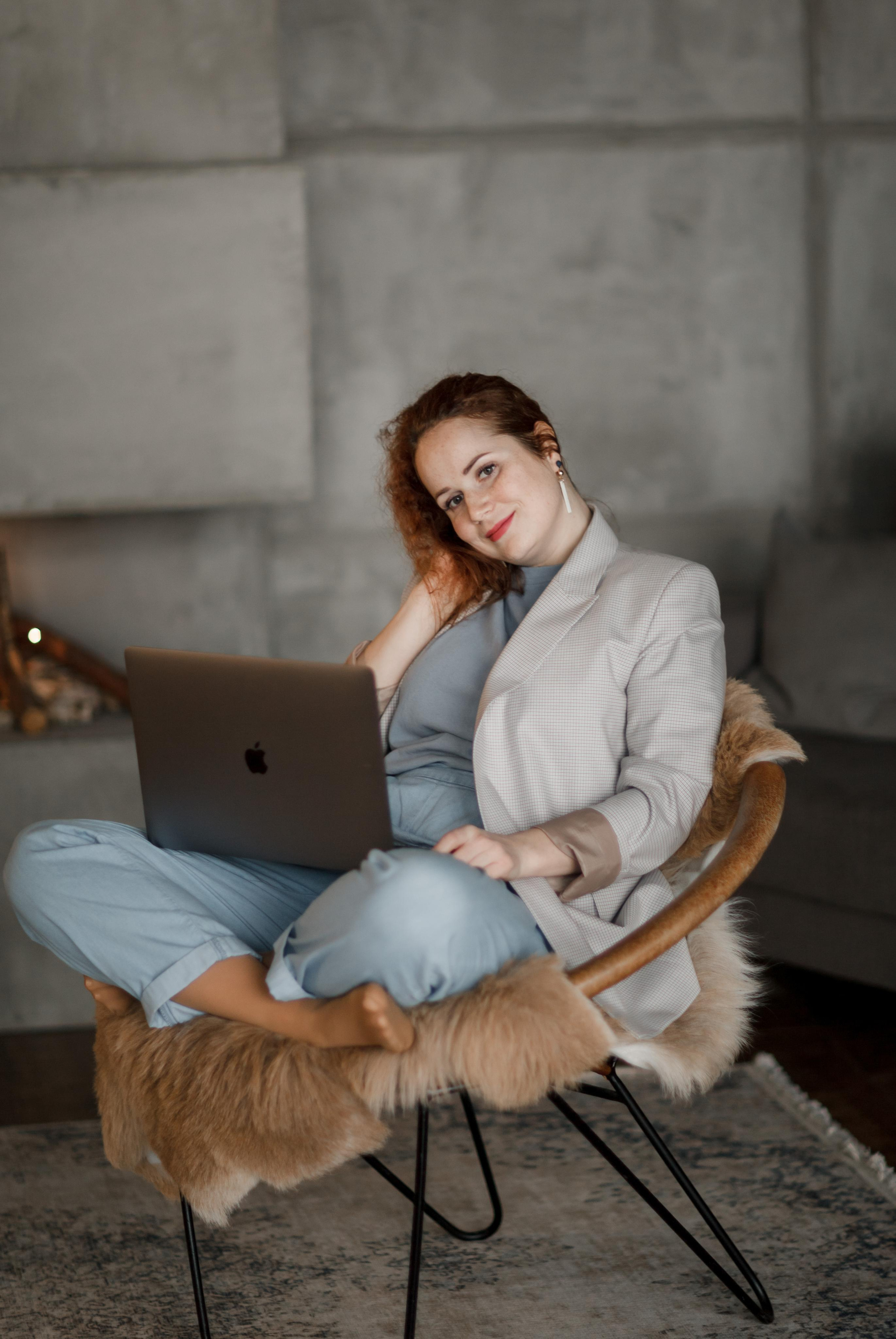 Имиджевая фотосерия для создателя SMM Агентства. Ваш фотограф Любовь Чистякова