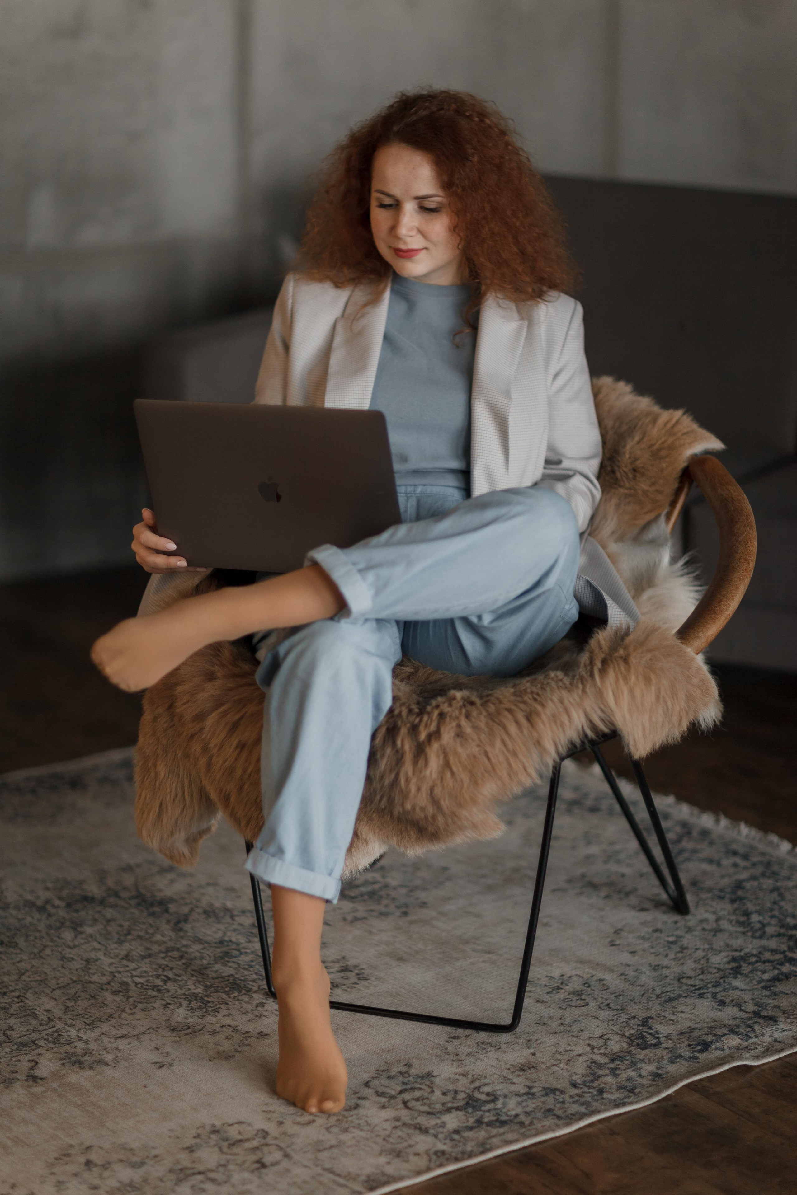 Имиджевая фотосерия для создателя SMM Агентства. Ваш фотограф Любовь Чистякова