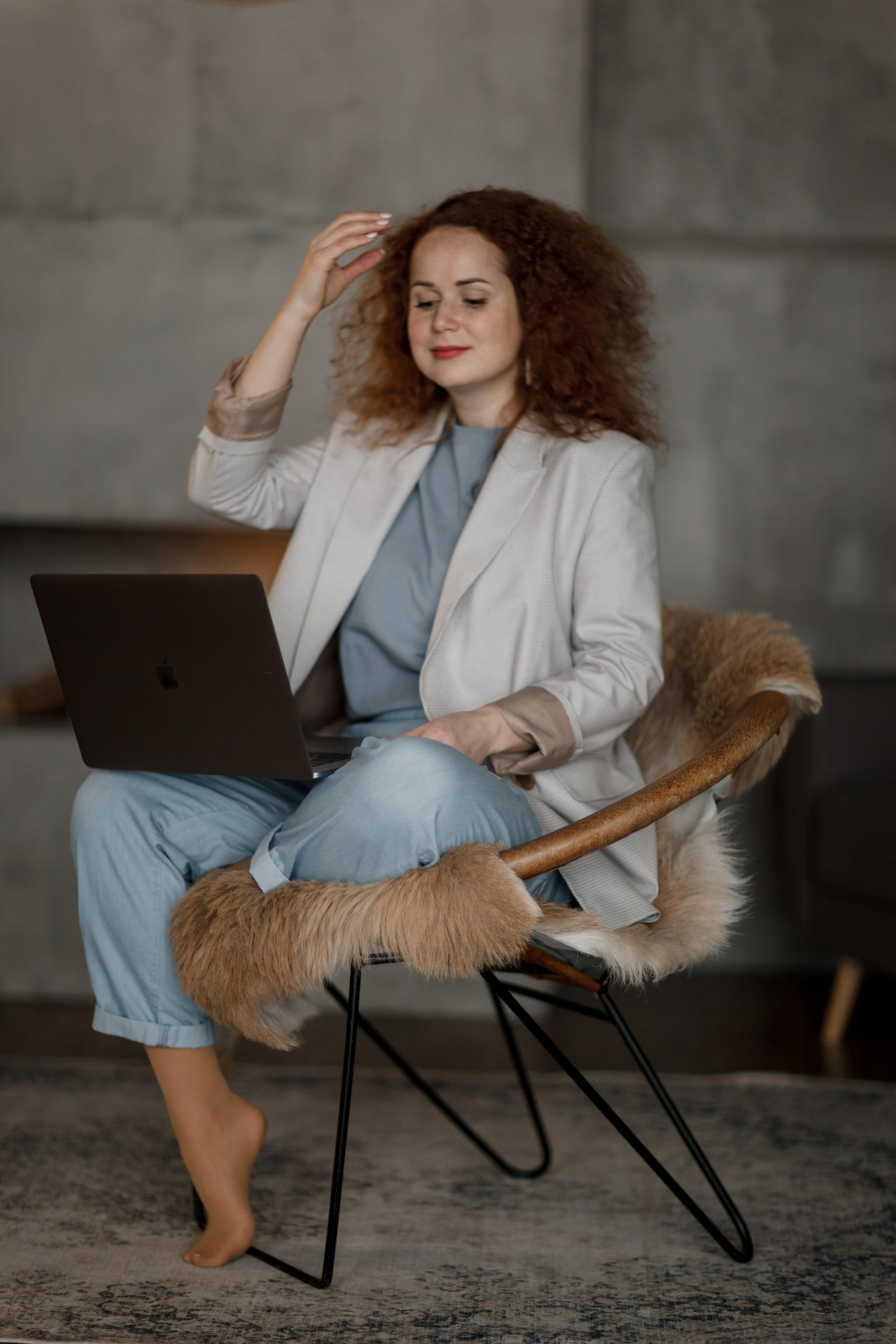 Имиджевая фотосерия для создателя SMM Агентства. Ваш фотограф Любовь Чистякова