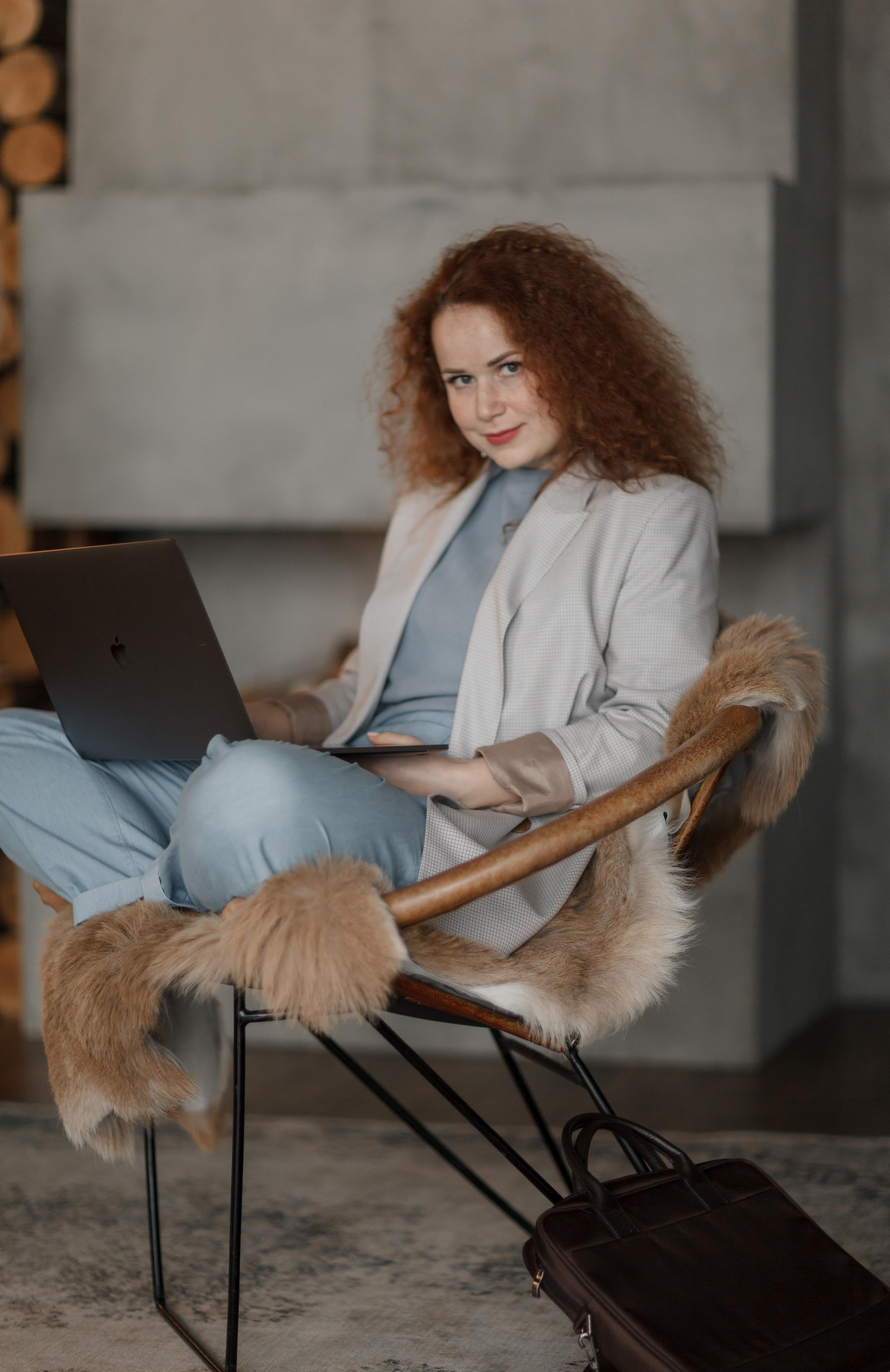 Имиджевая фотосерия для создателя SMM Агентства. Ваш фотограф Любовь Чистякова