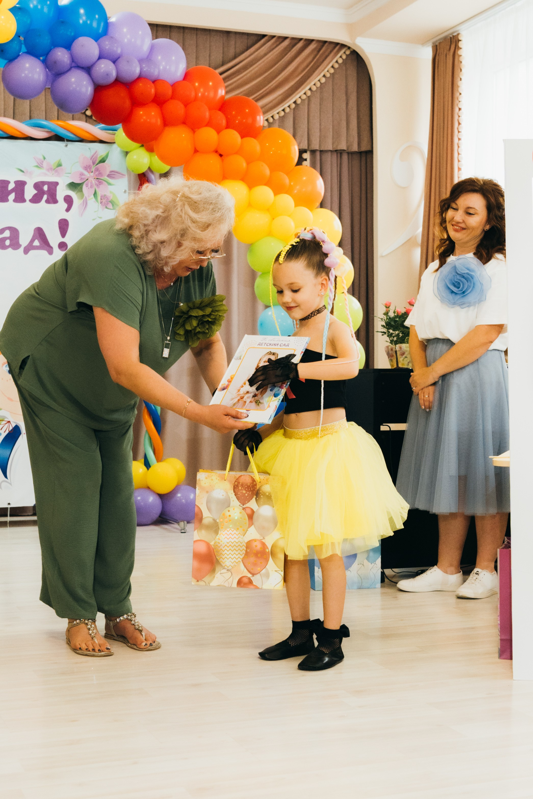 Выпускной в детском саду. Профессиональный фотограф Геленджик, Новоросийск Виктория Цейс