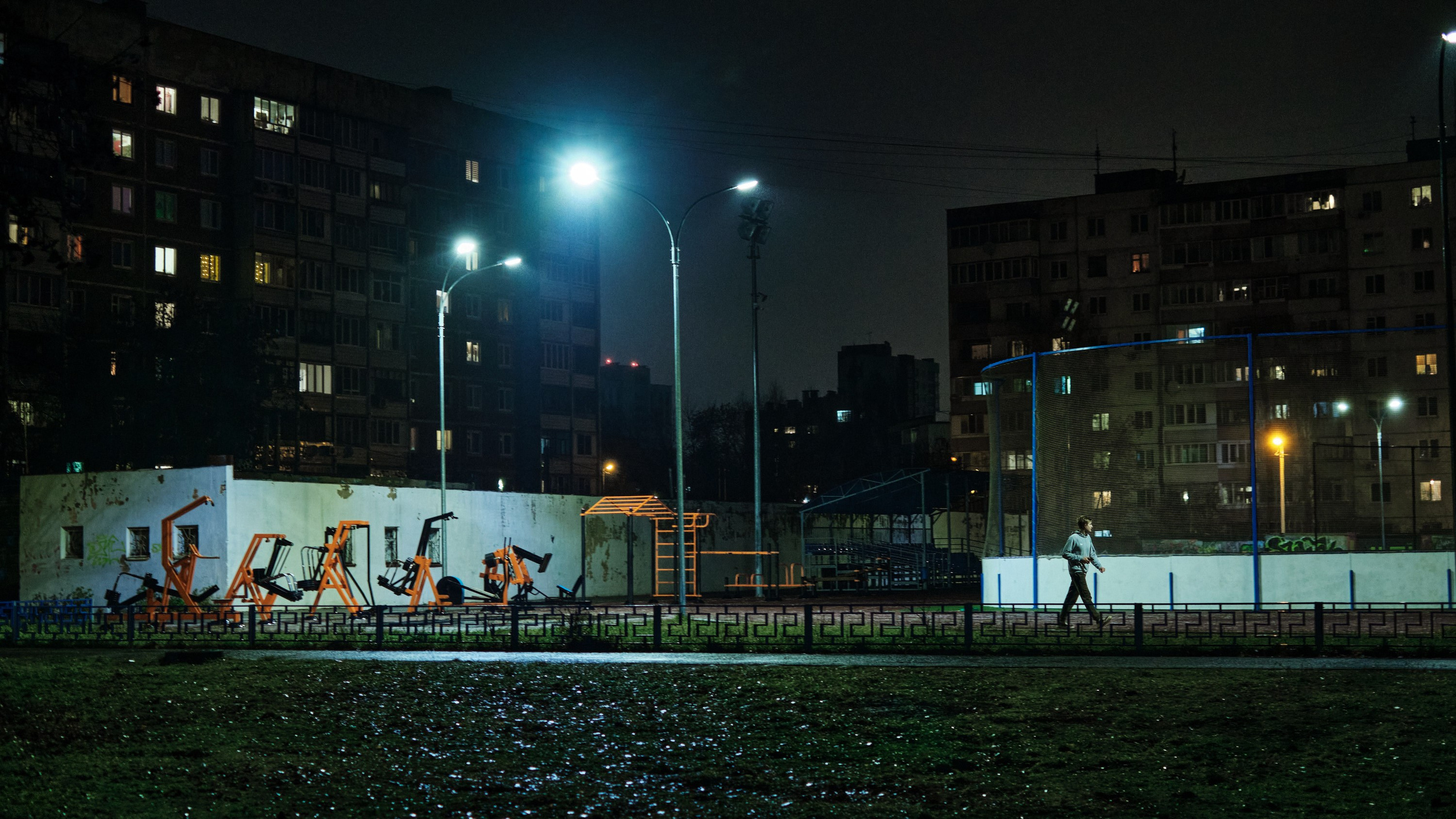 Ночной город. Фотограф для маркетплейсов в Иваново | Съемки одежды и белья