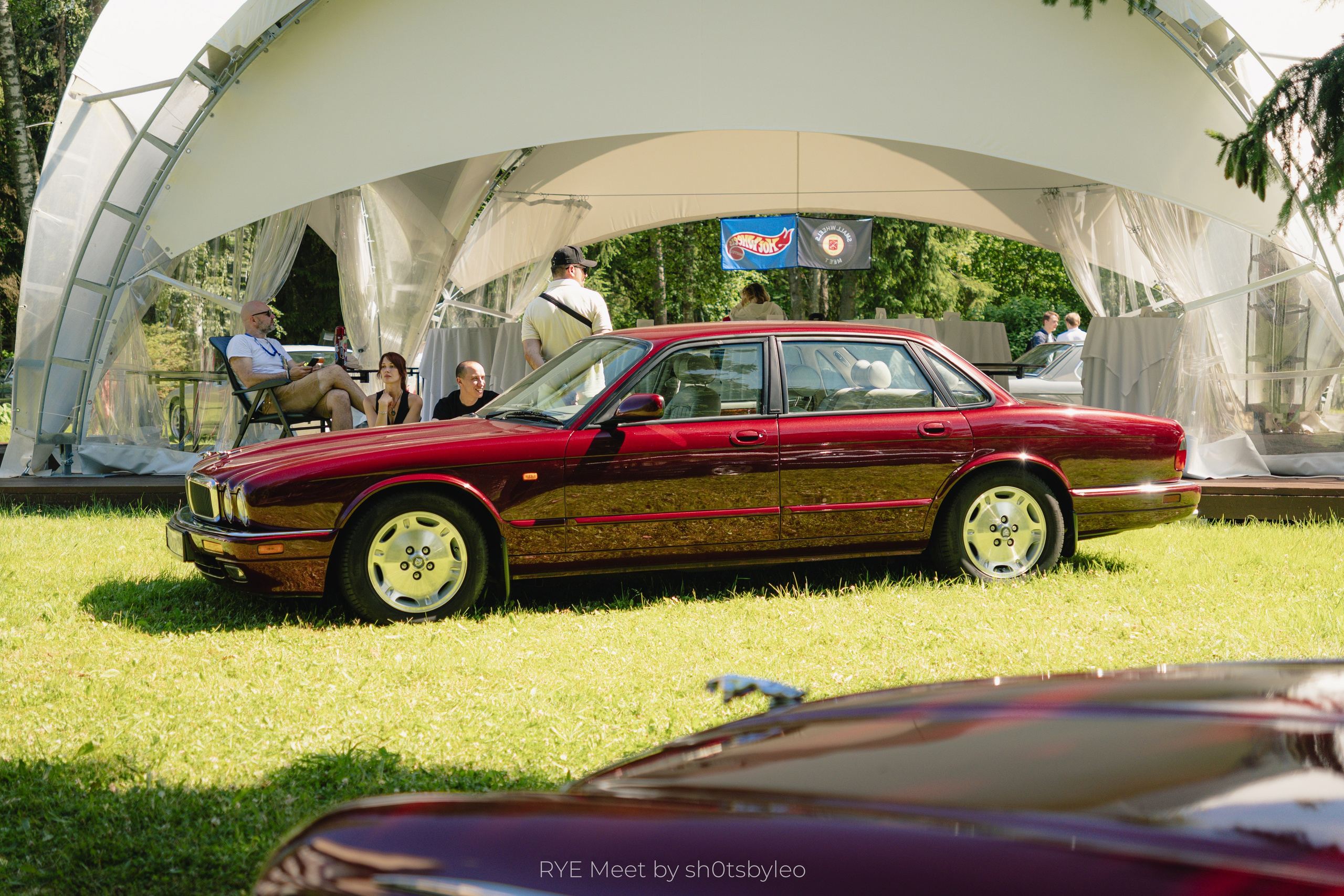 Масштабный летний фестиваль RYE Meet — встреча клуба любителей автомобилей старше 25-лет. Автомобильный фотограф Антон Цырулев