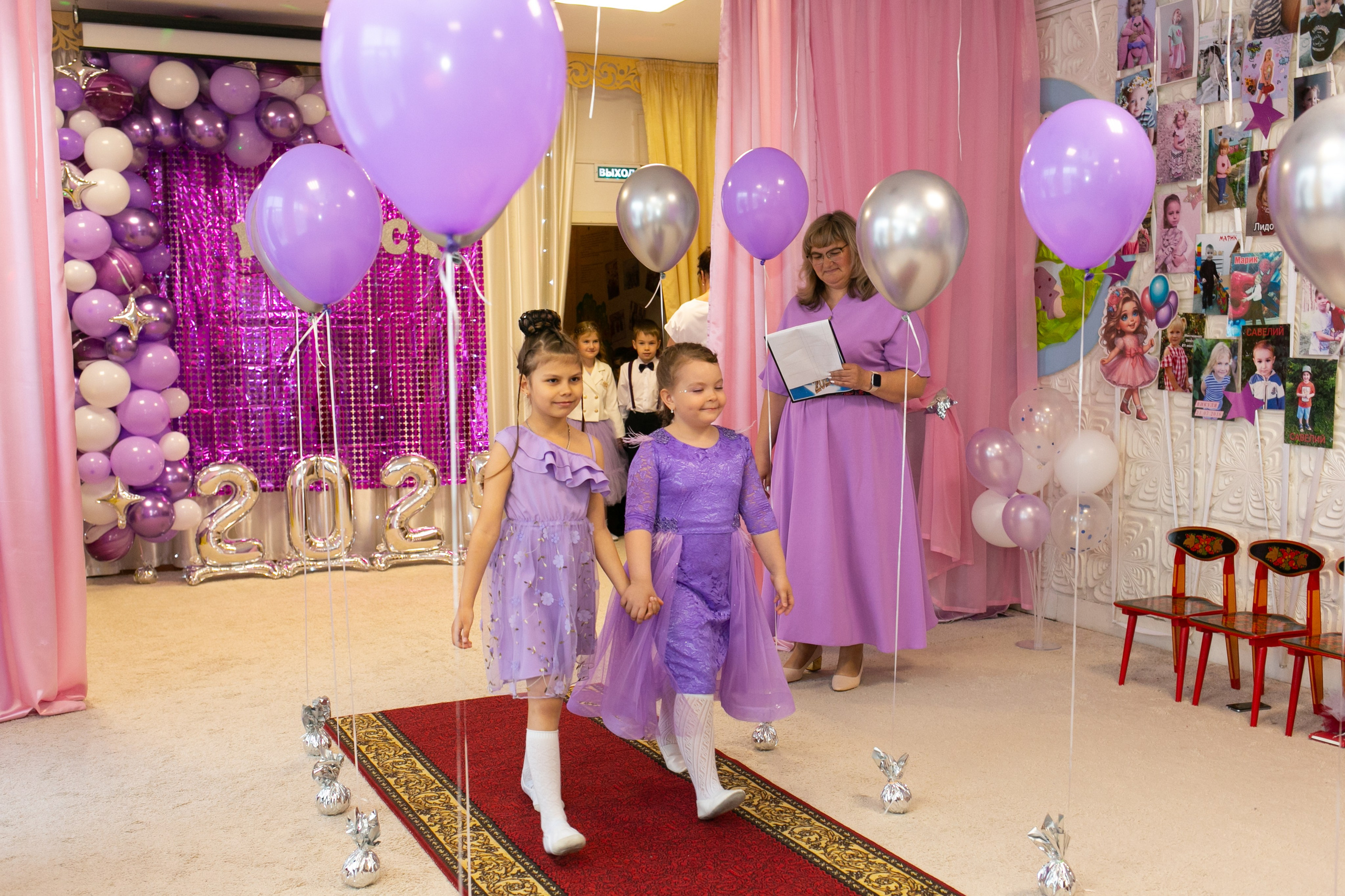 Выпускные и Утренники. Фотограф новорожденных и семейный фотограф НСО г. Бердск Марина Львова