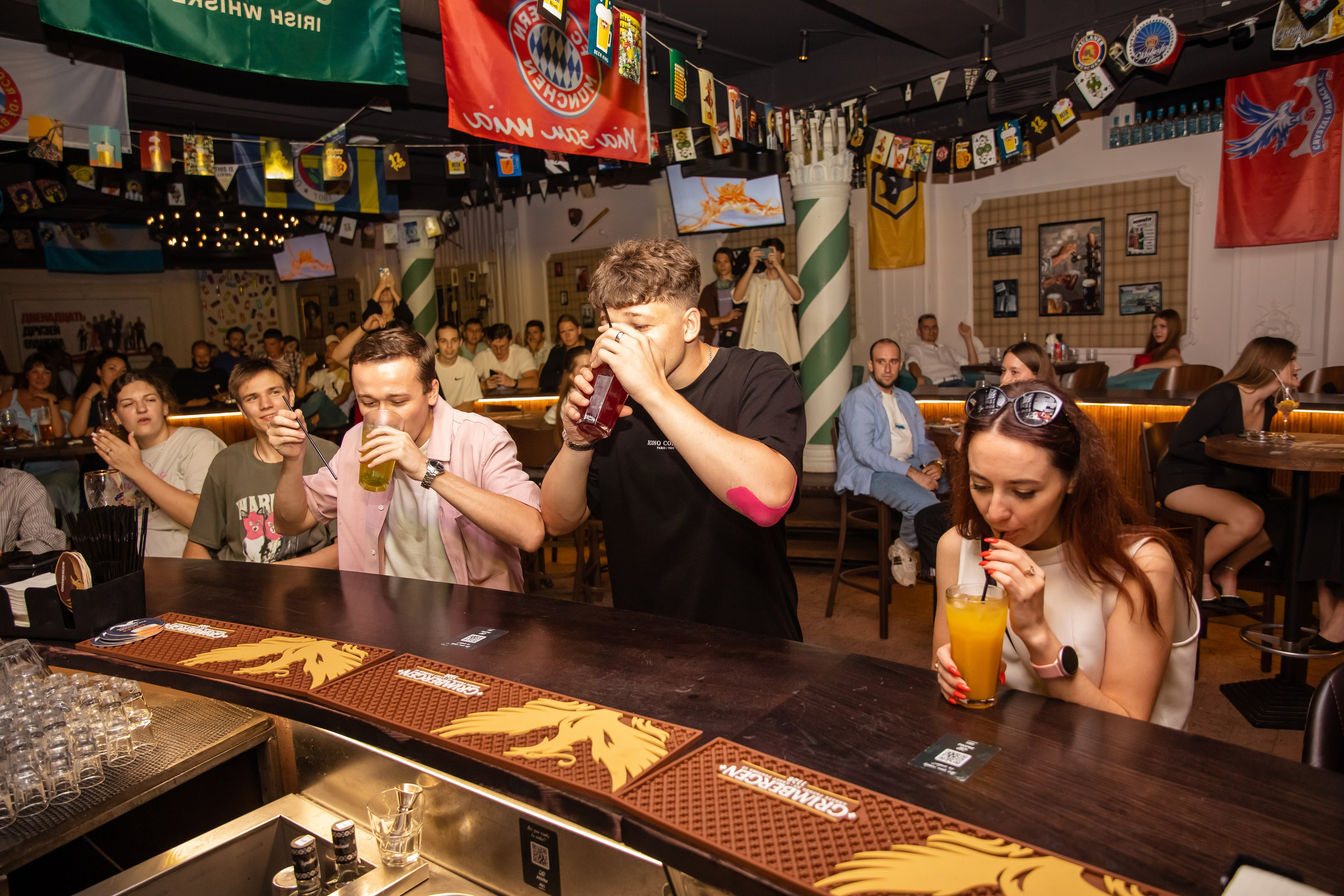 Паб 12. Репортажный фотограф Минск ❘ Костецкий Илья ❘ Беларусь