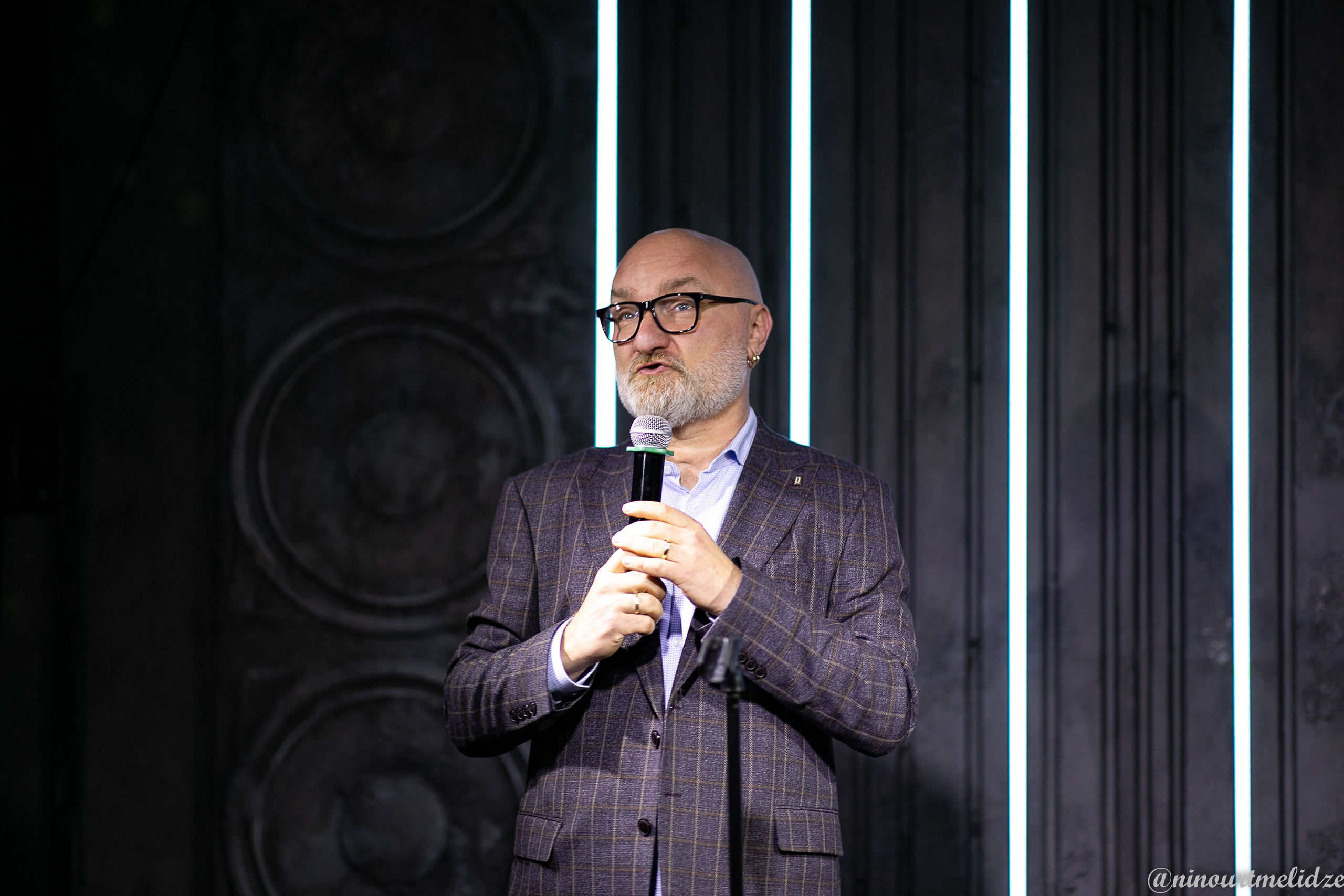 Пресс конференция Kevin Maccoy. Art photographer Nino