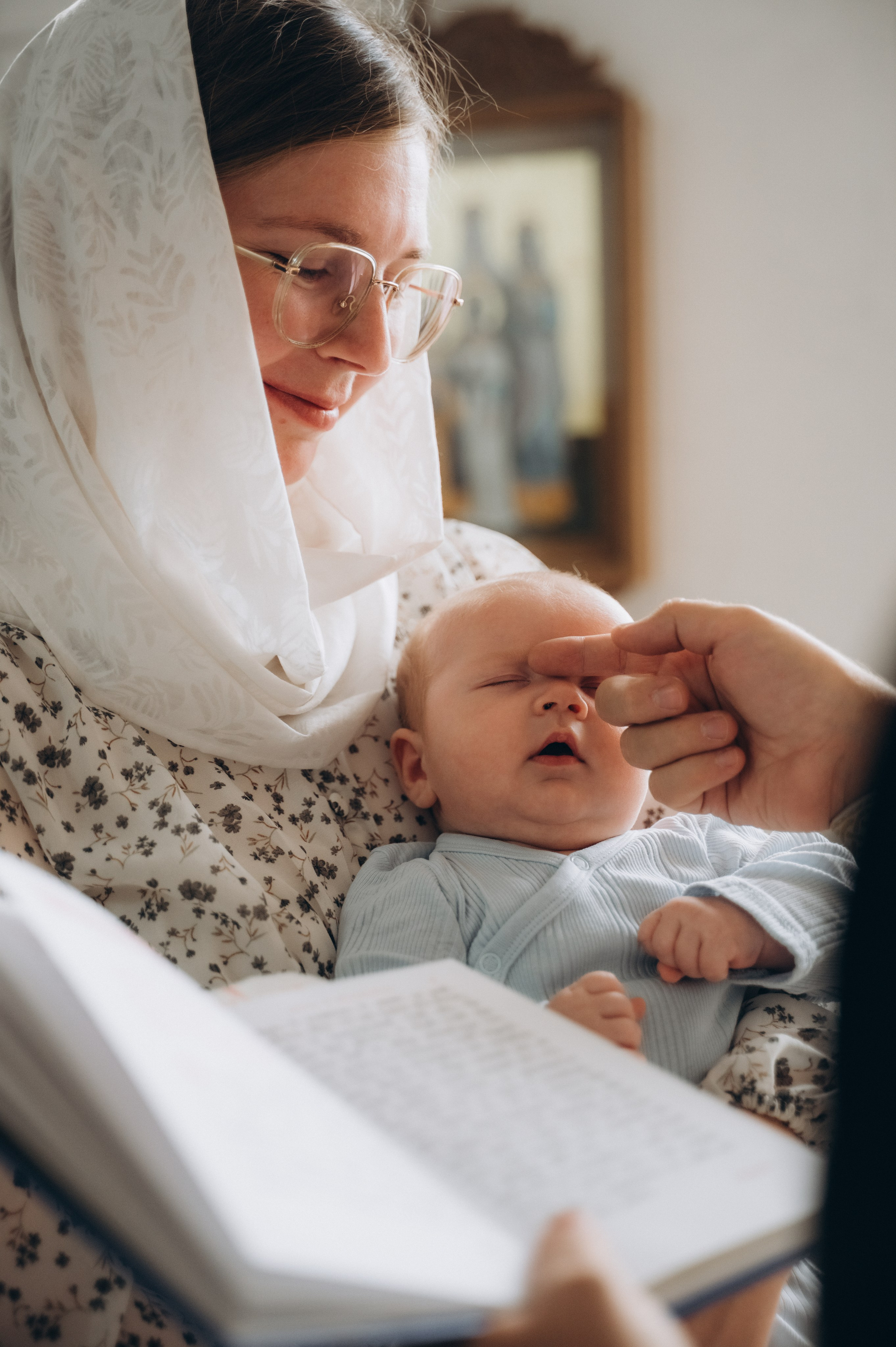 Крещение Ромы (Приход храма святой Равноапостольной княгини Ольги). Семейный фотограф в Минске Дарья Дреко
