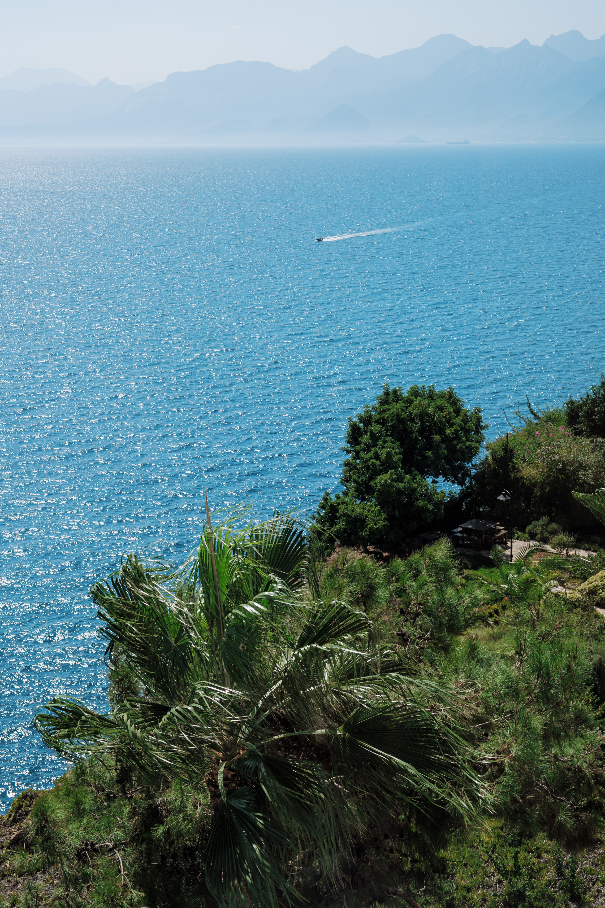 Antalya Akra. Wedding & Documentary Photographer based in Nuremberg — available across Europe & Turkey | Vitalii Nasonov