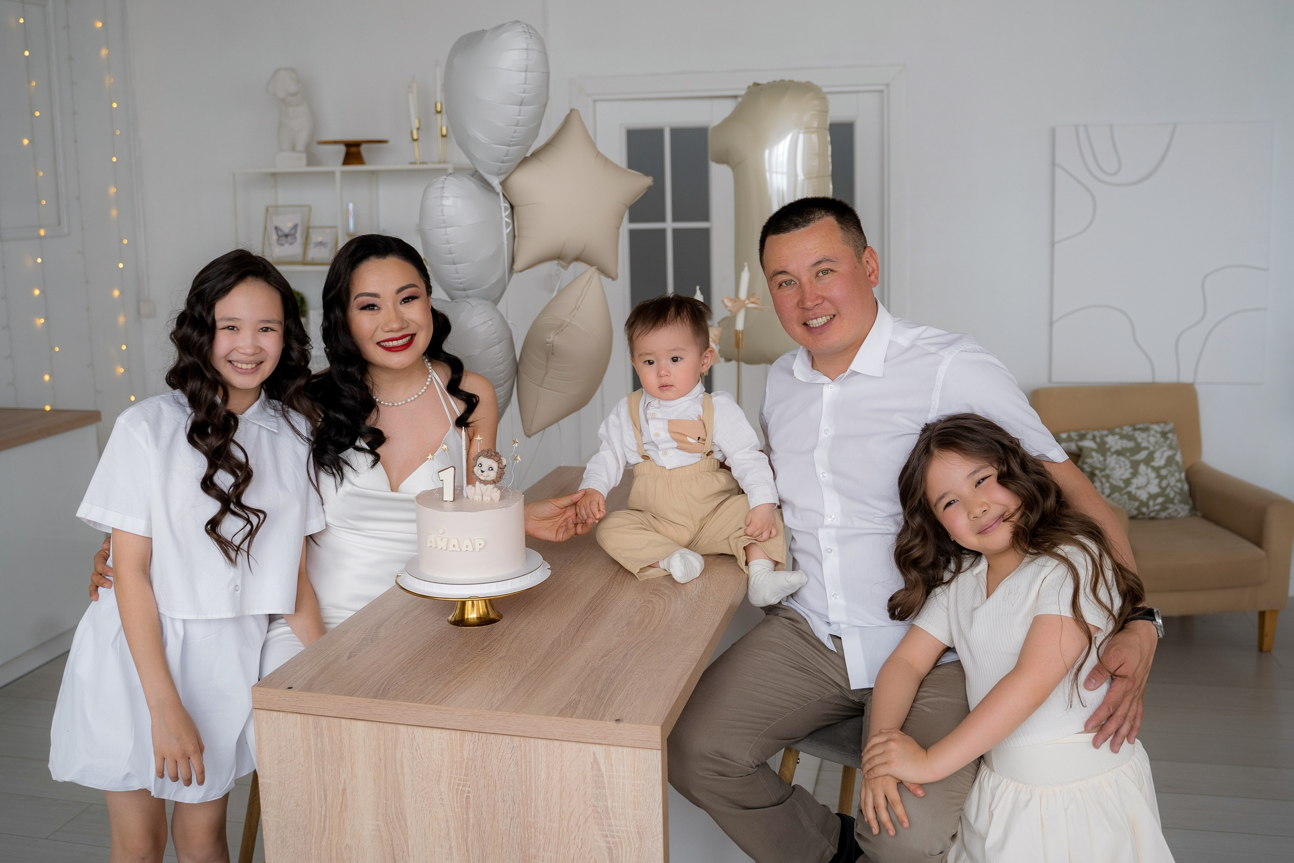 Cake Smash. Фотостудия Малина в городе Улан-Удэ. Фотограф Ирина Жарникова