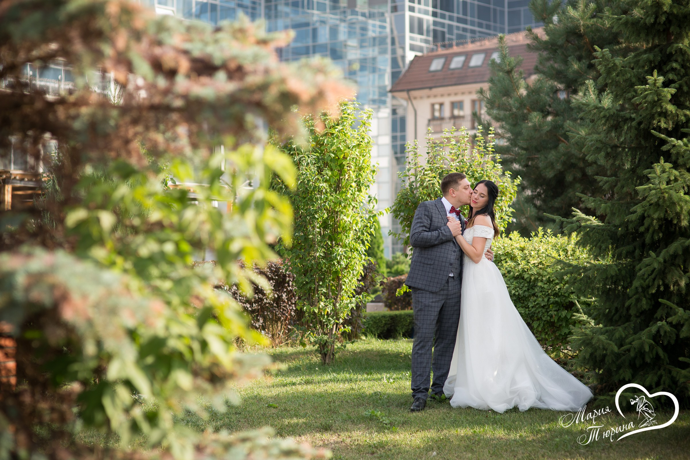 Прогулка по Набережной. Свадебная фотосъёмка в Москве, Туле