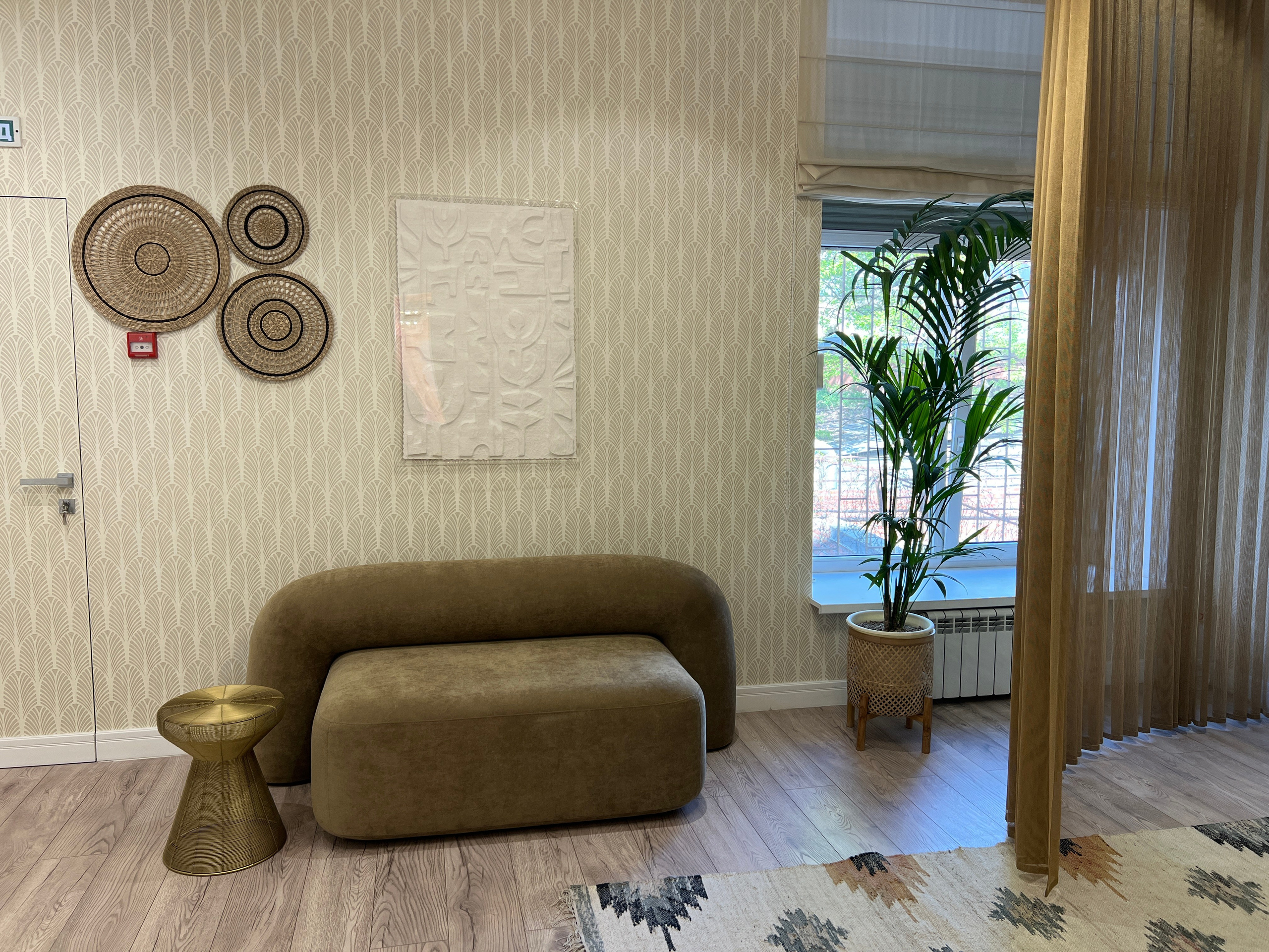 ТОРГОВЫЕ ЗАЛЫ, ОФИС «ANNA VERDI». Студия дизайна интерьеров FORMA