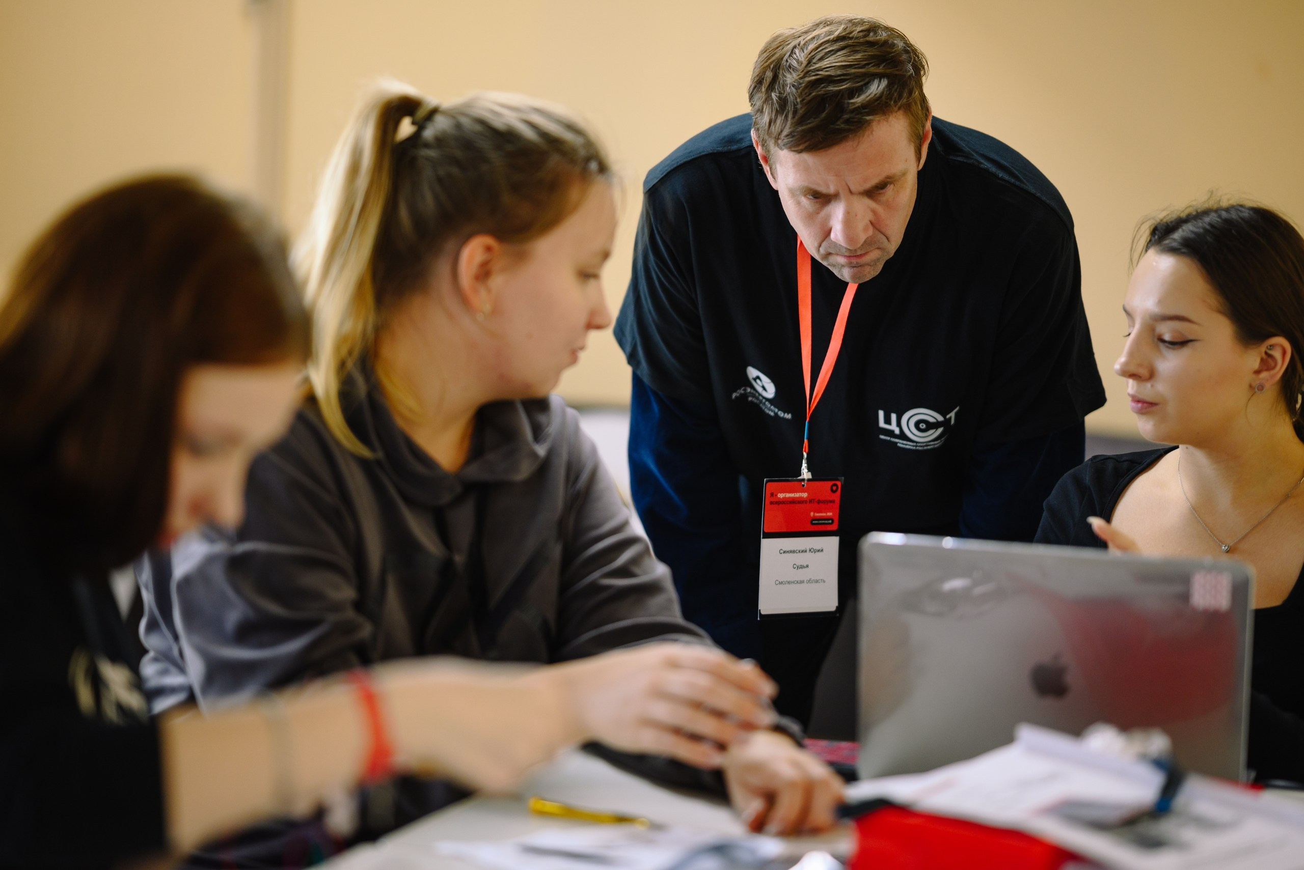 Свой код. Dmitry Gagarin Photographer