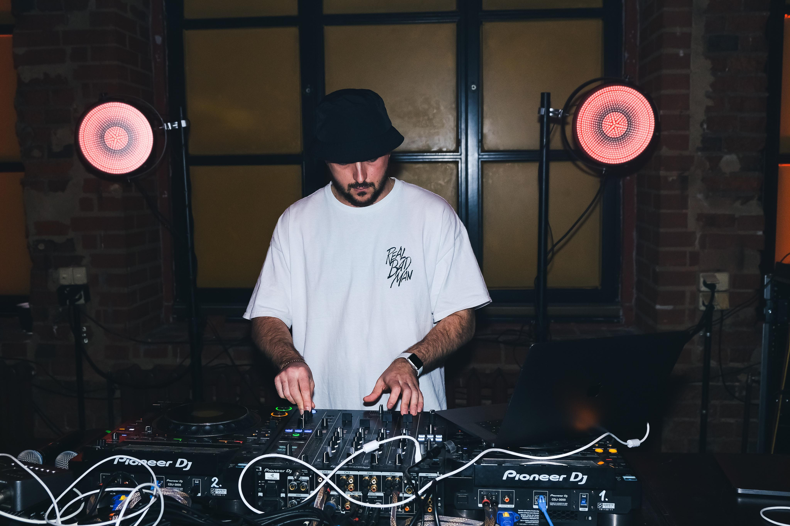 Gazgolder club. ANNA SHORT | Photographer