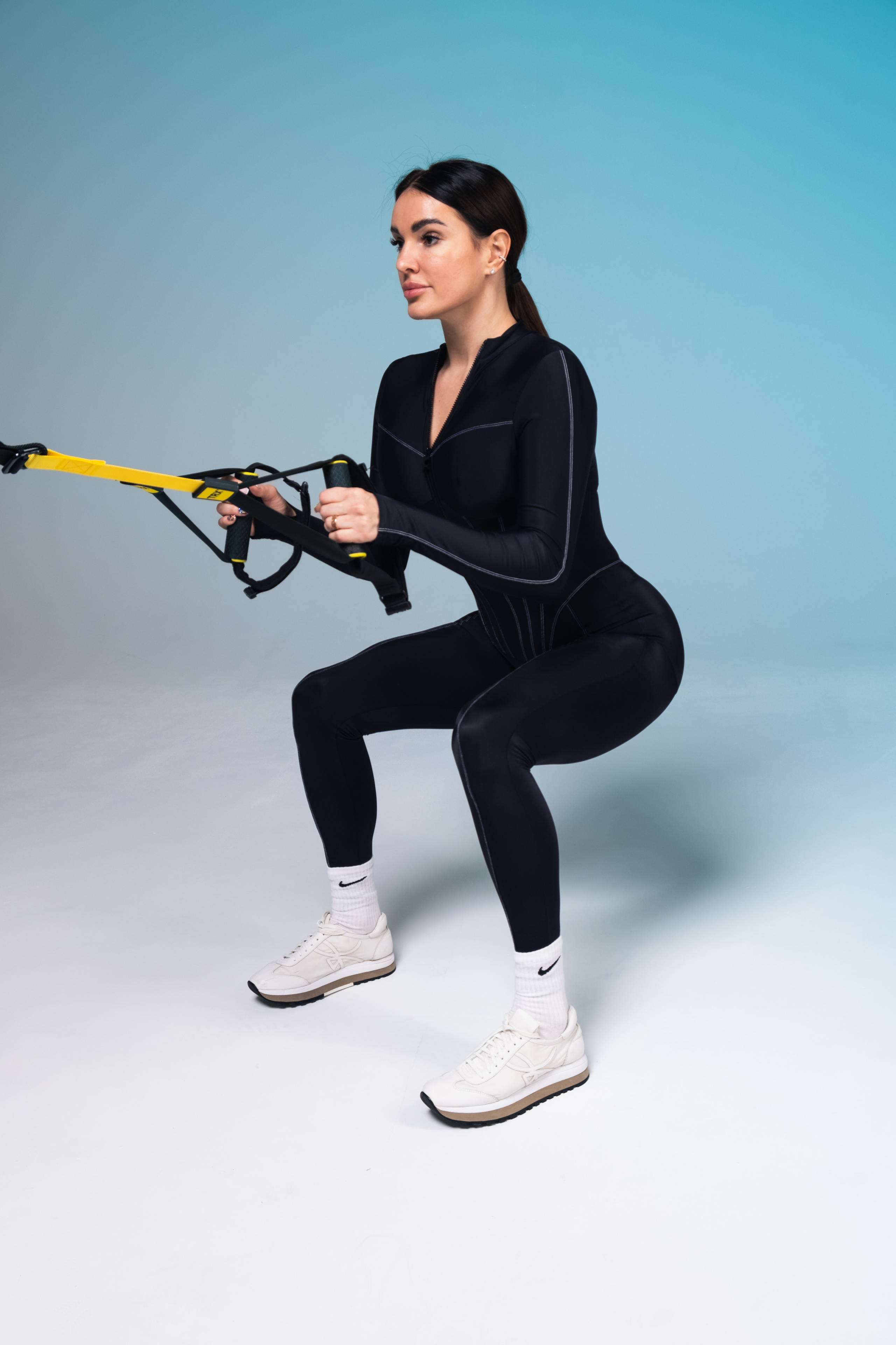 Stretching. ANNA SHORT | Photographer