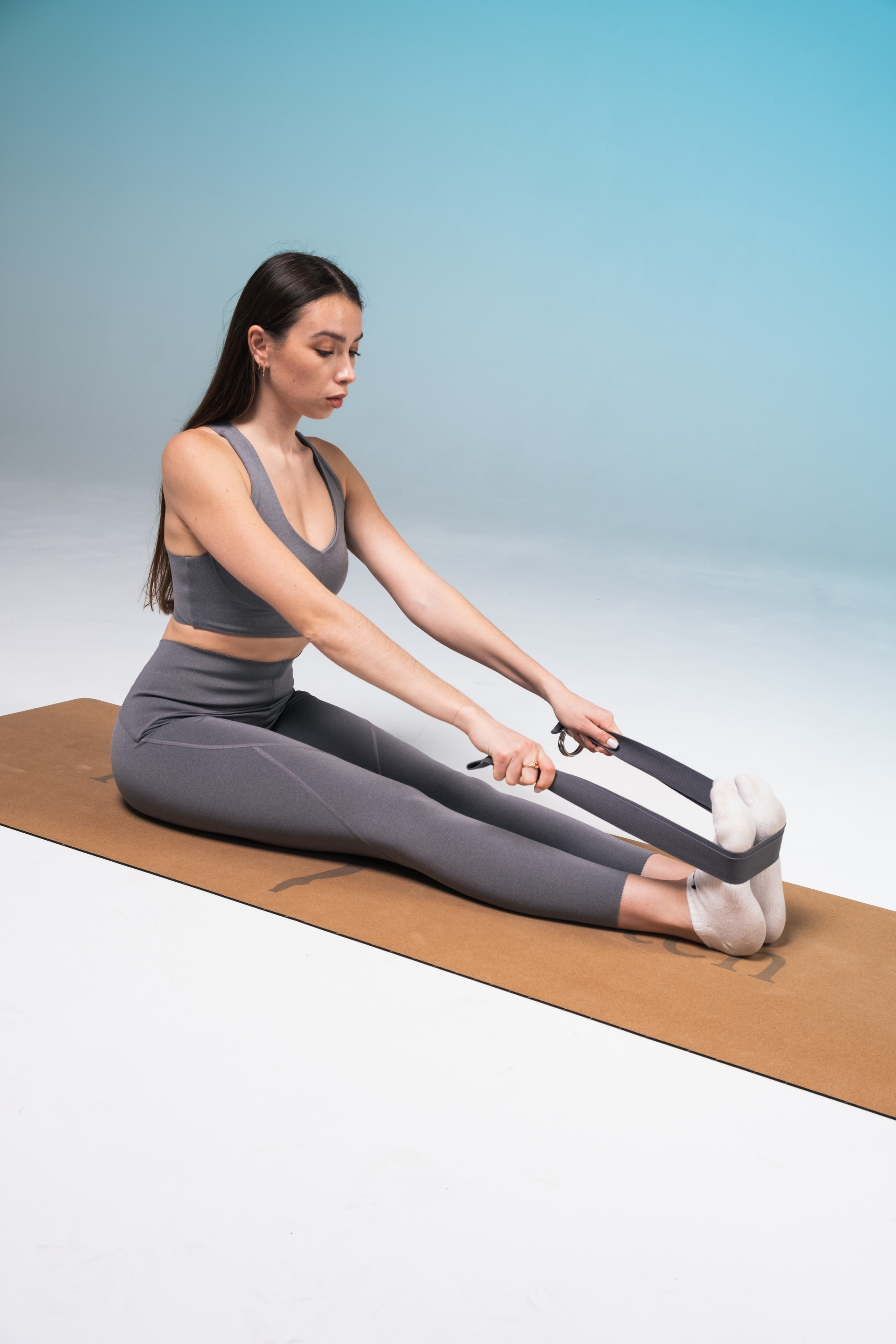 Stretching. ANNA SHORT | Photographer