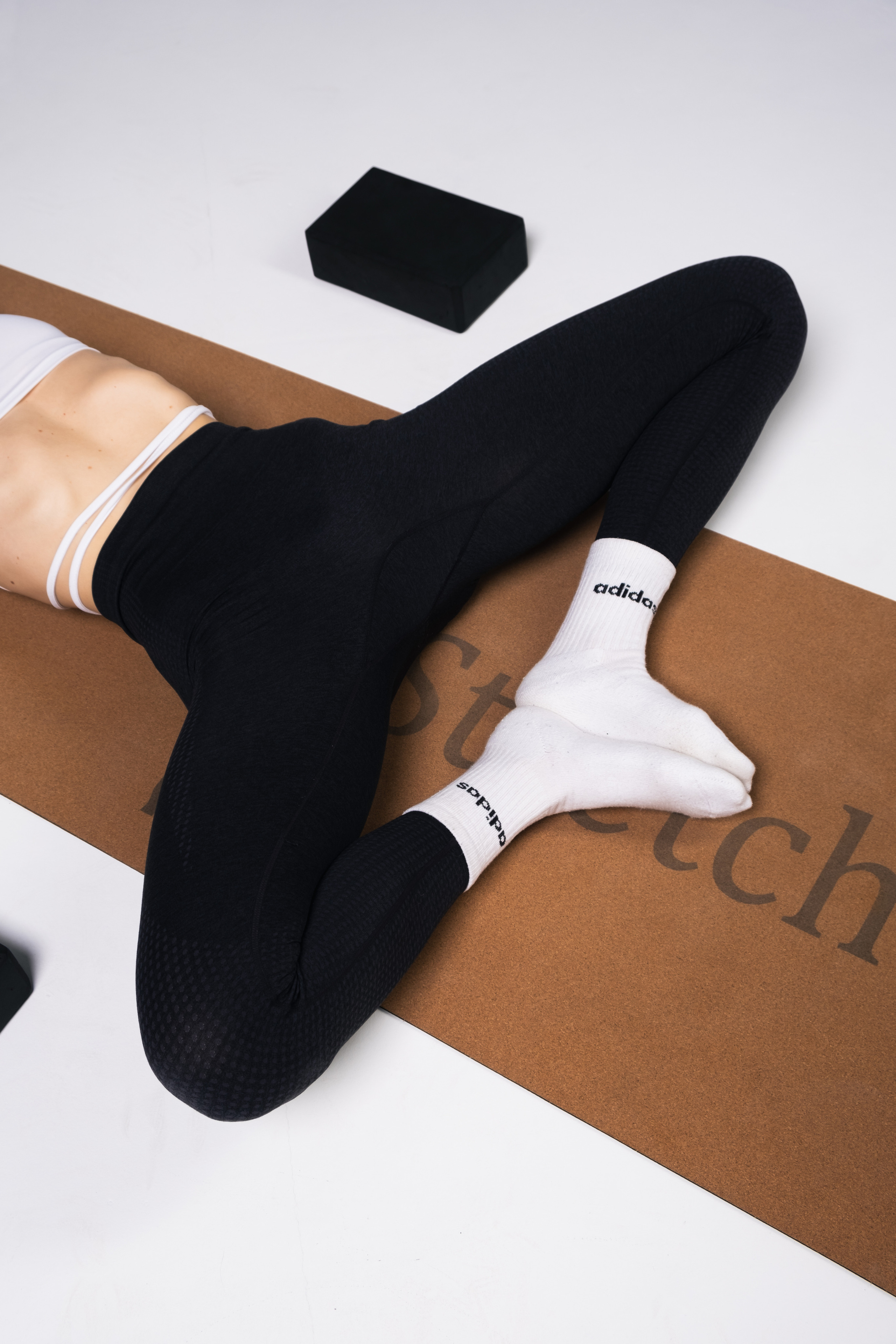 Stretching. ANNA SHORT | Photographer