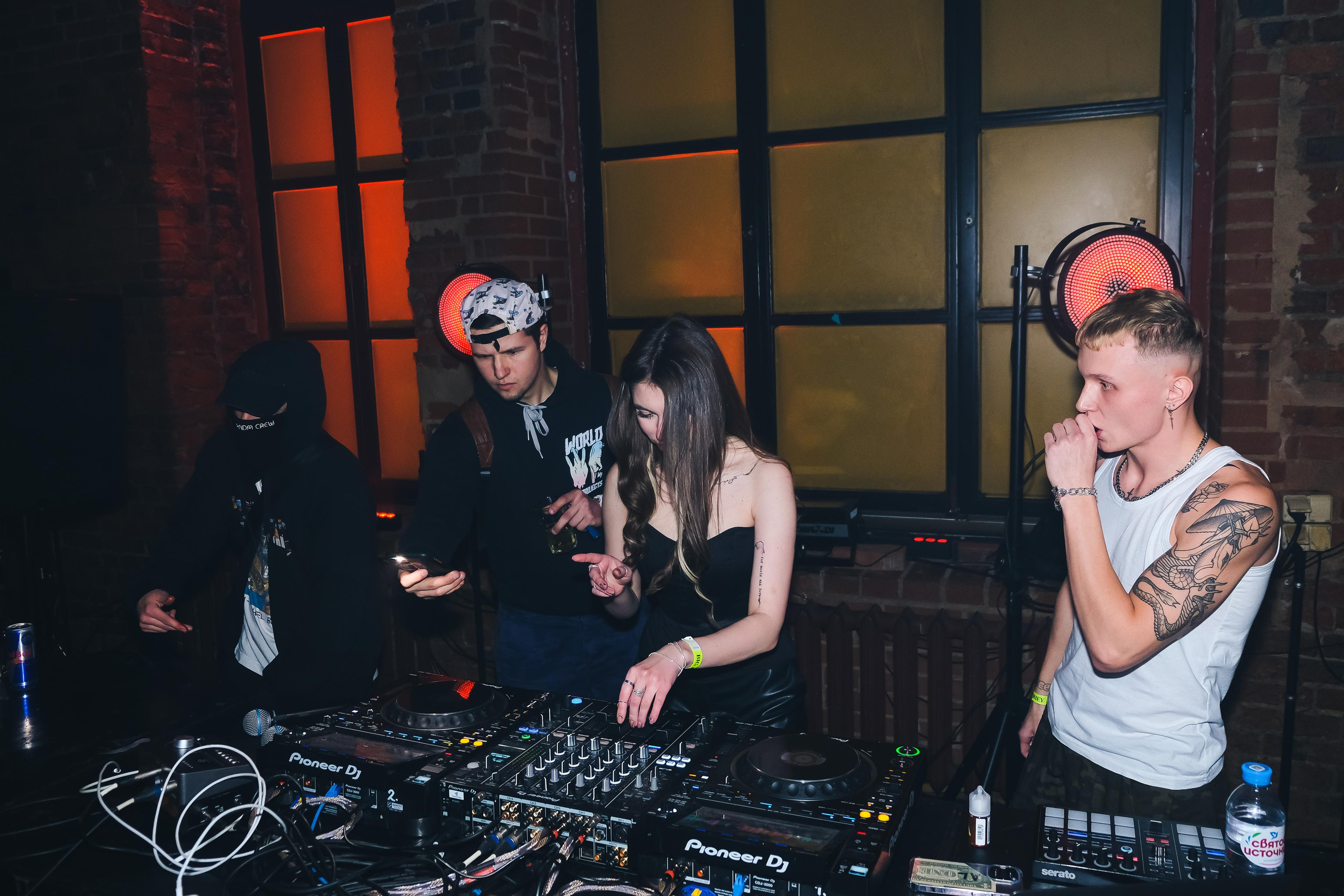 Gazgolder club. ANNA SHORT | Photographer