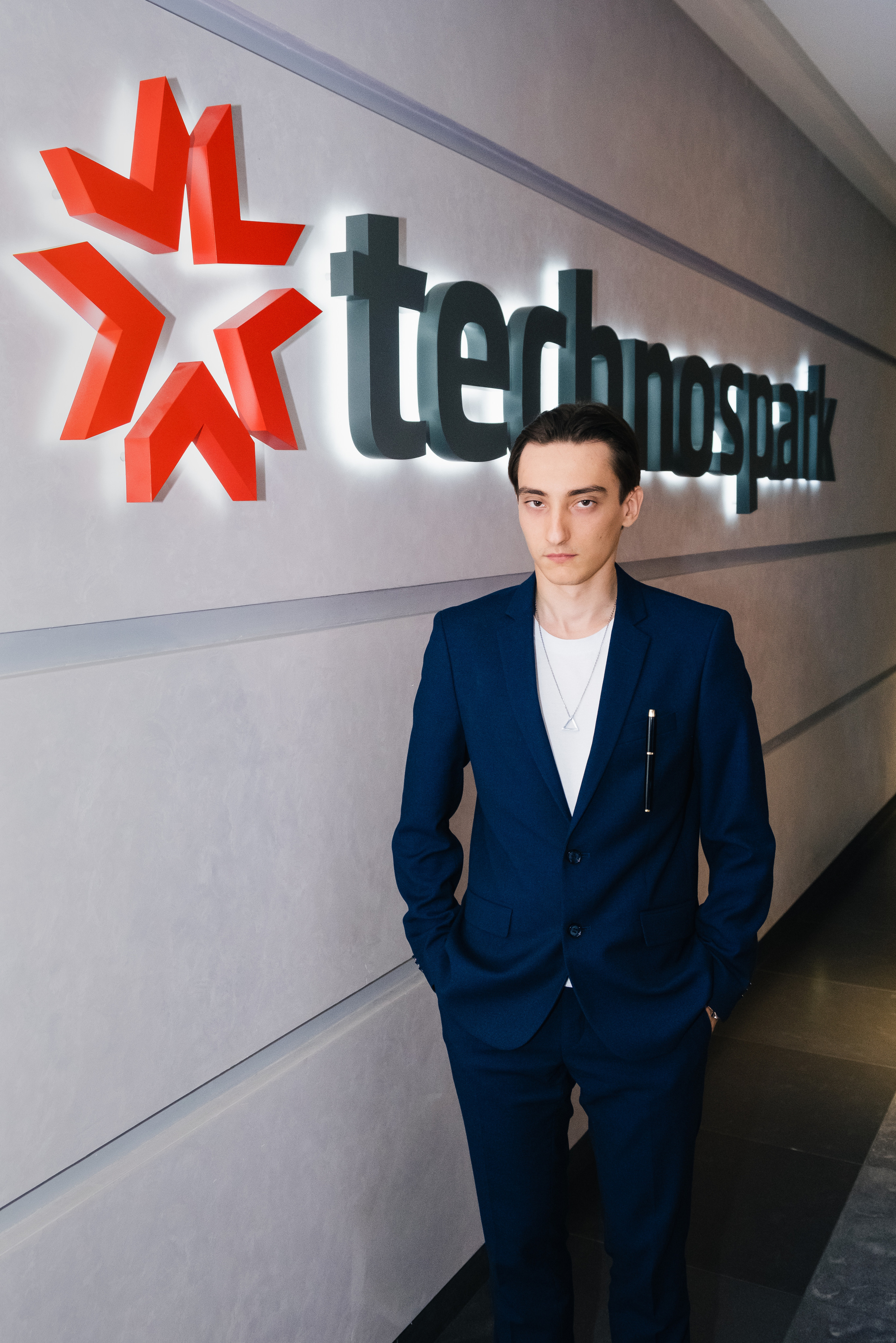 TechnoSpark. ANNA SHORT | Photographer