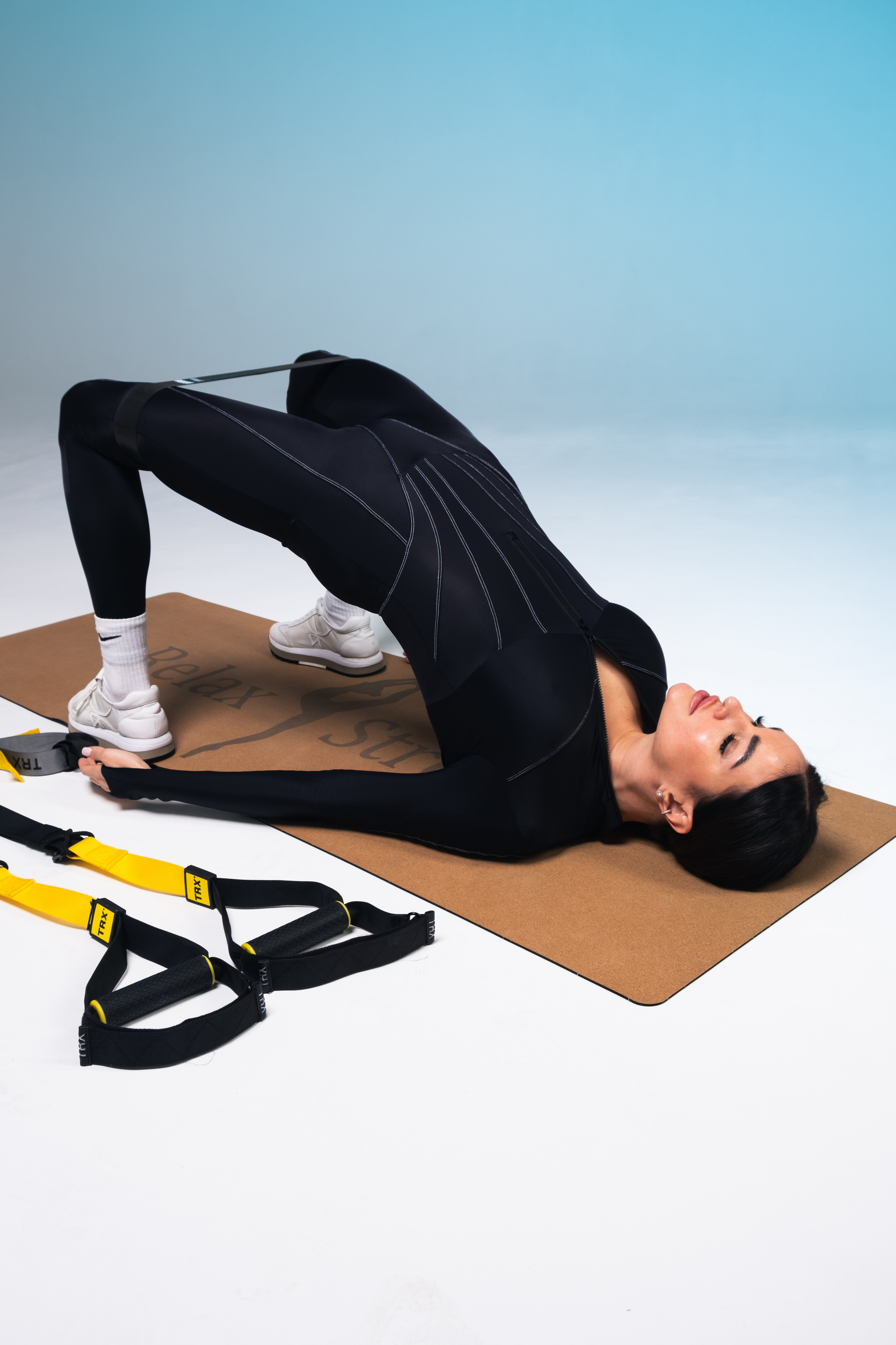 Stretching. ANNA SHORT | Photographer