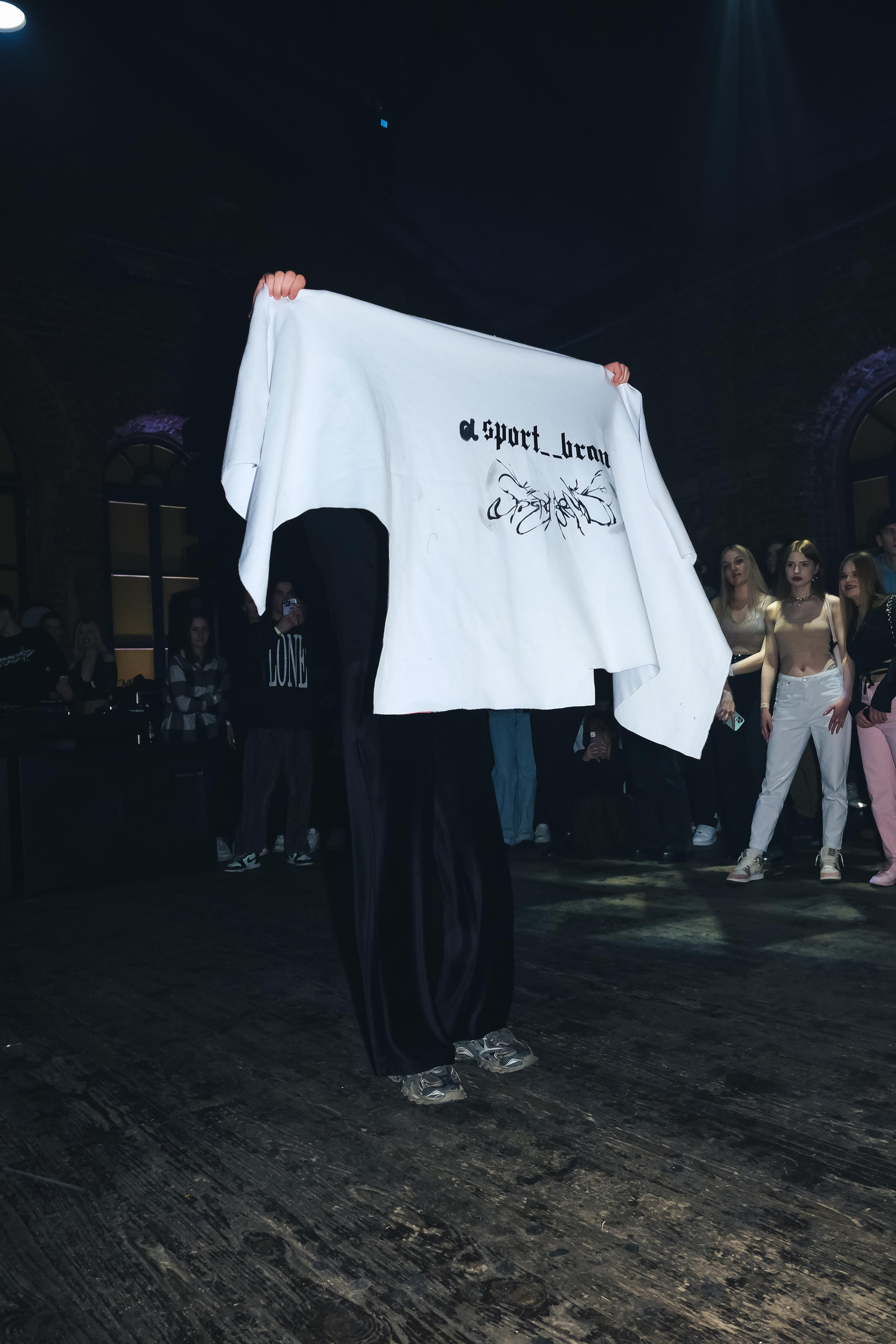 New designers' fashion show. ANNA SHORT | Photographer