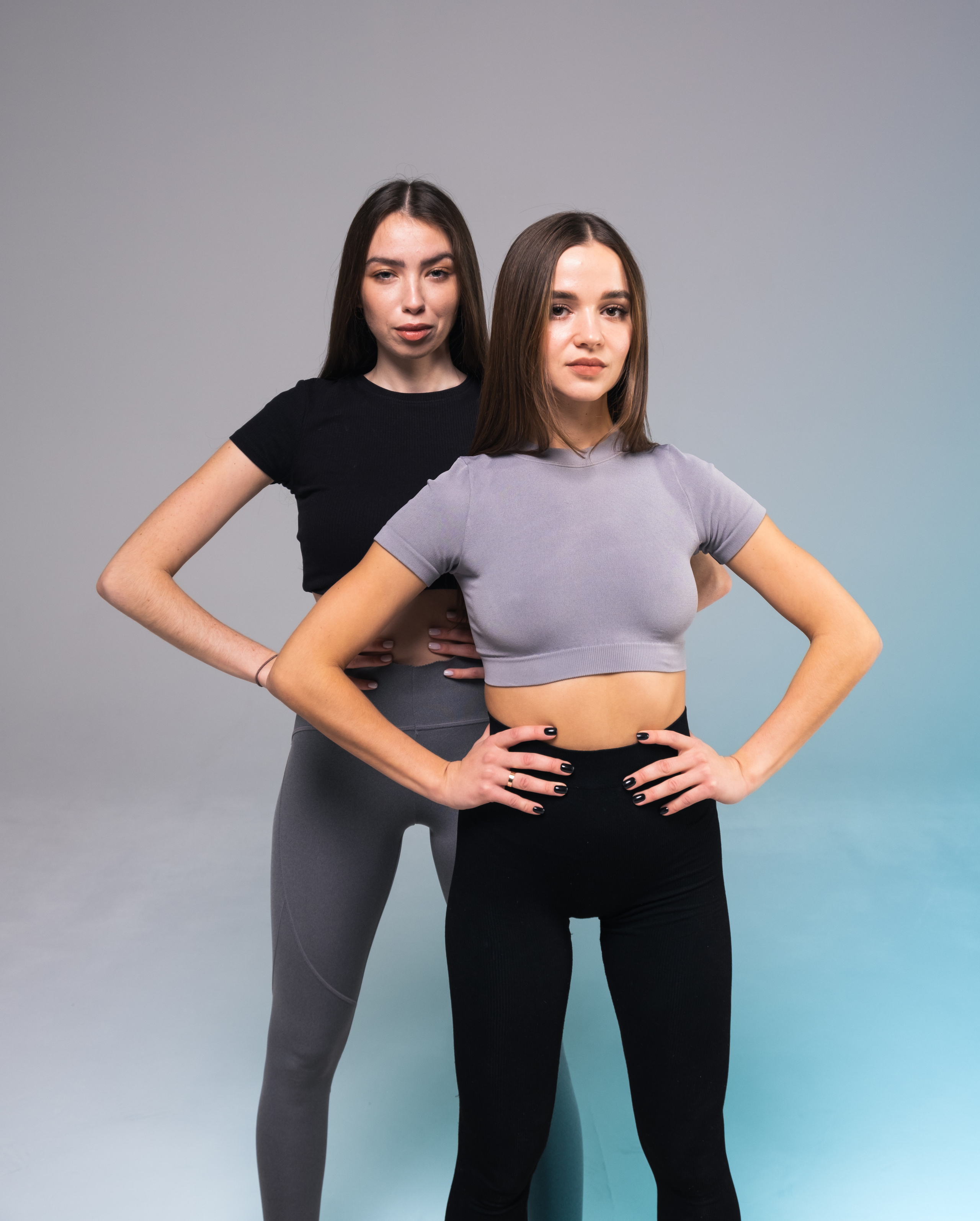 Stretching. ANNA SHORT | Photographer