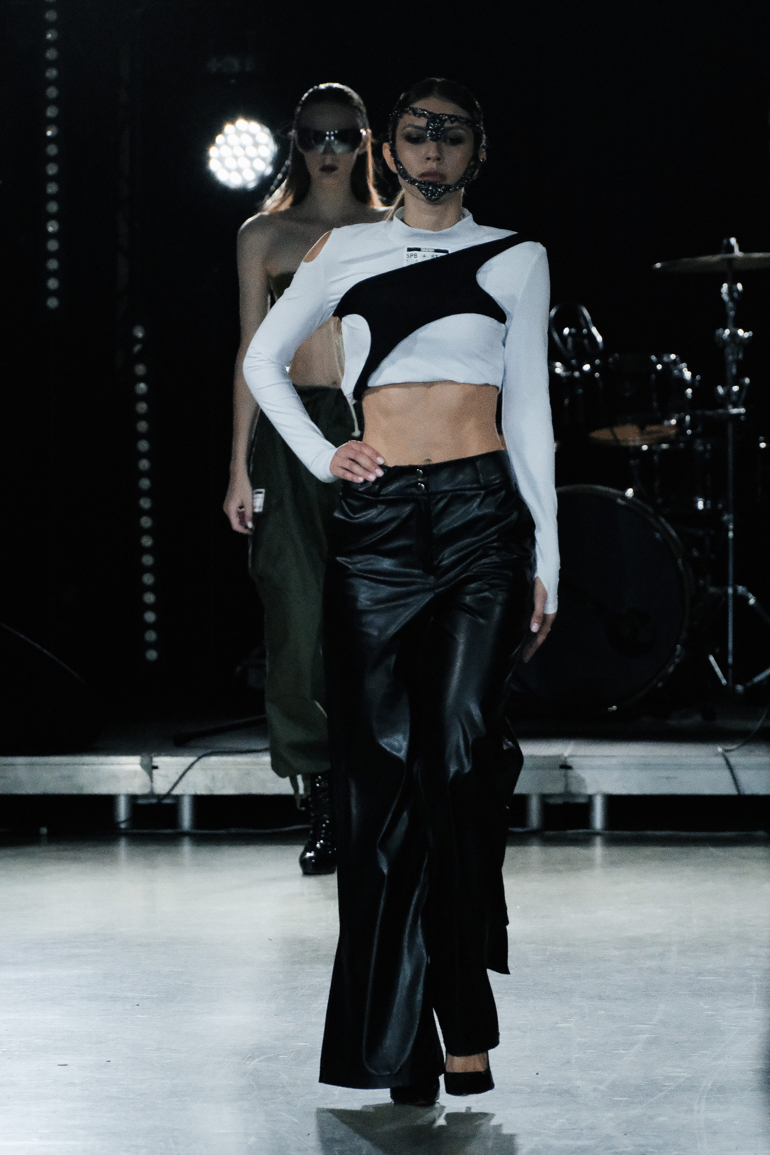 Cyber baroque fashion show. ANNA SHORT | Photographer