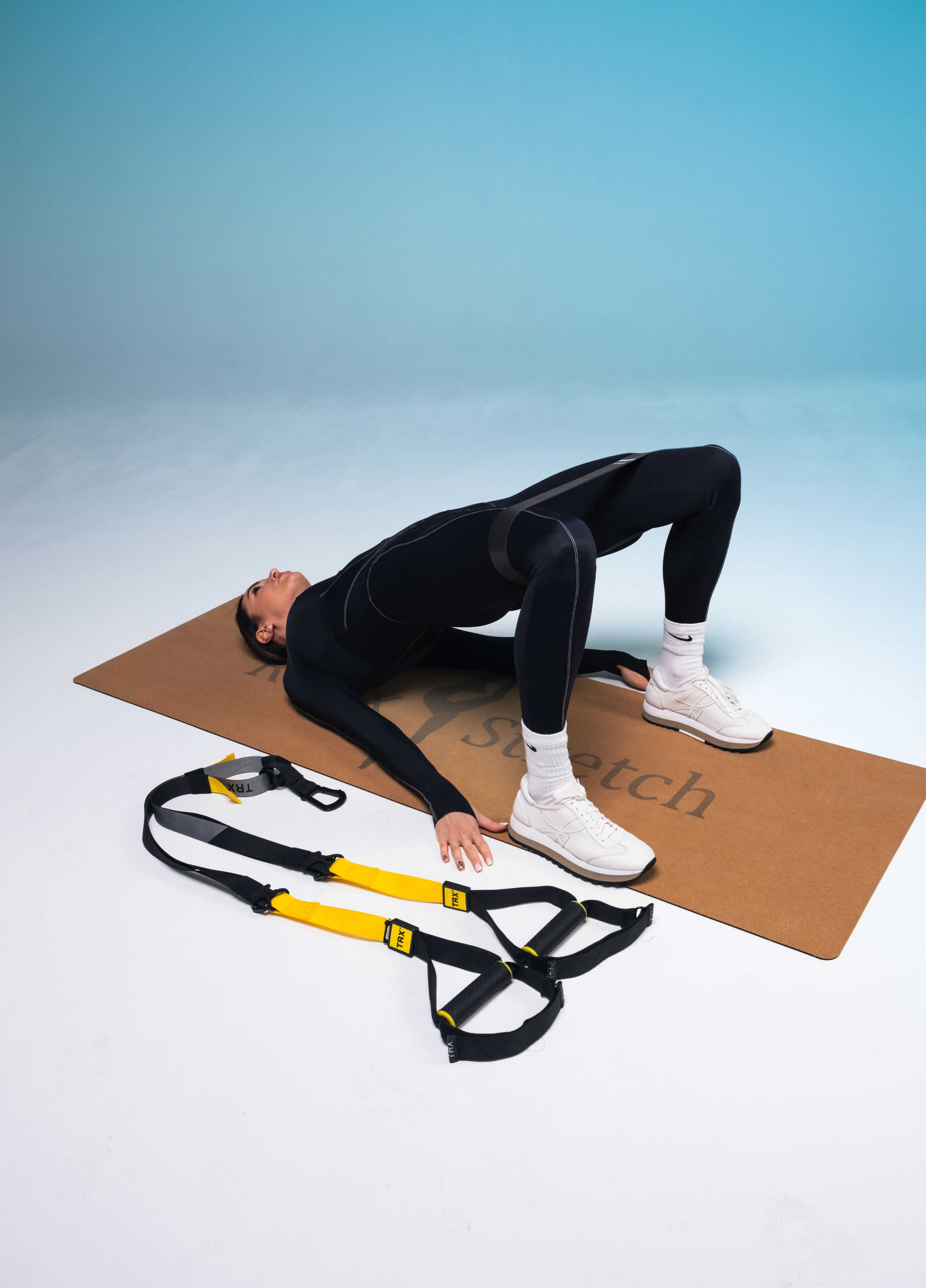 Stretching. ANNA SHORT | Photographer