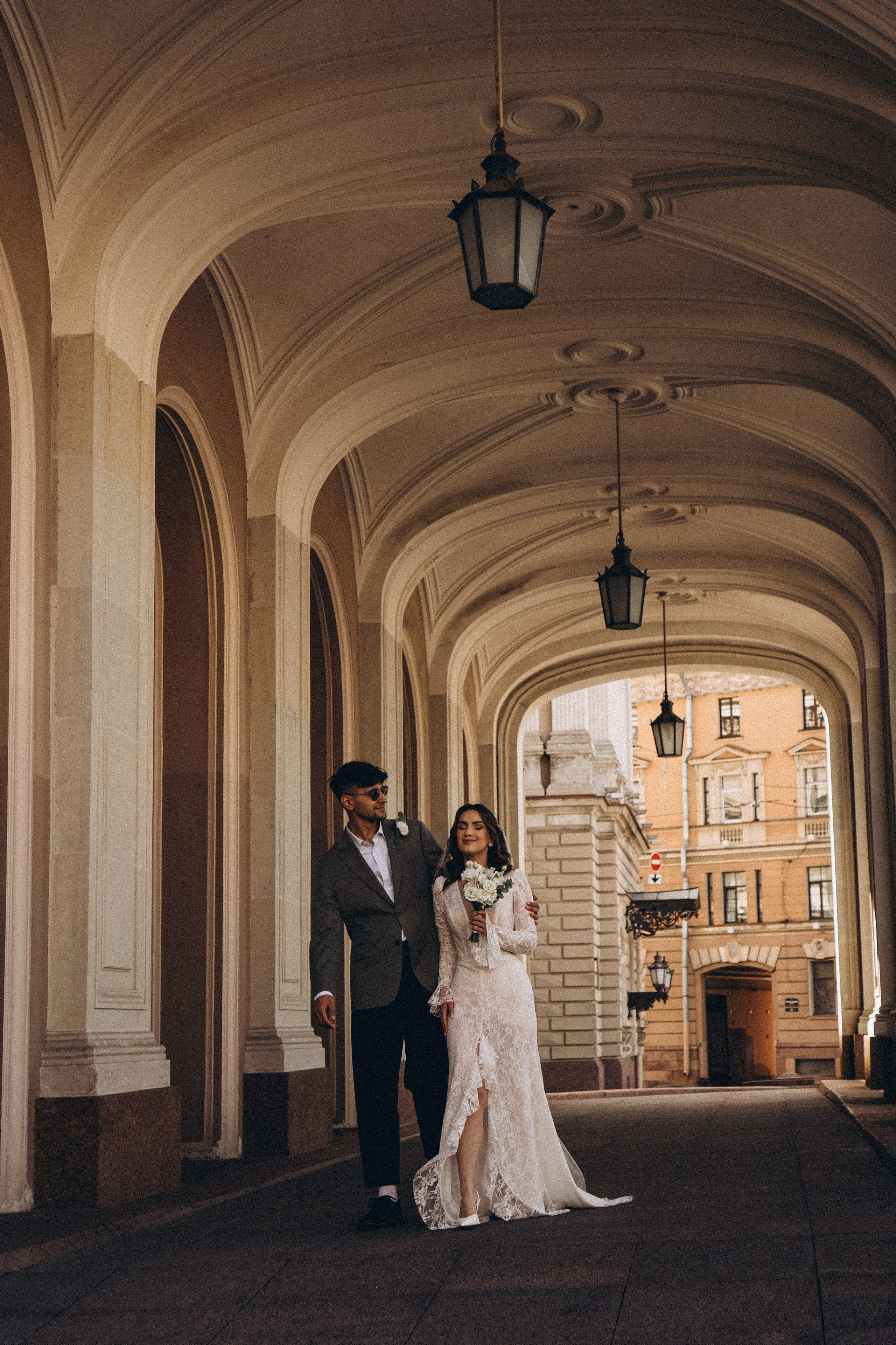 СВАДЕБНАЯ ПРОГУЛКА ВОЗЕ ИСАИКЕВСКОГО СОБОРА АСТОРИИ И ЗАКОНОДАЛЕТНОГО СОБРАНИЯ. Профессиональный фотограф, Санкт-Петербург — Виктория Богомолова