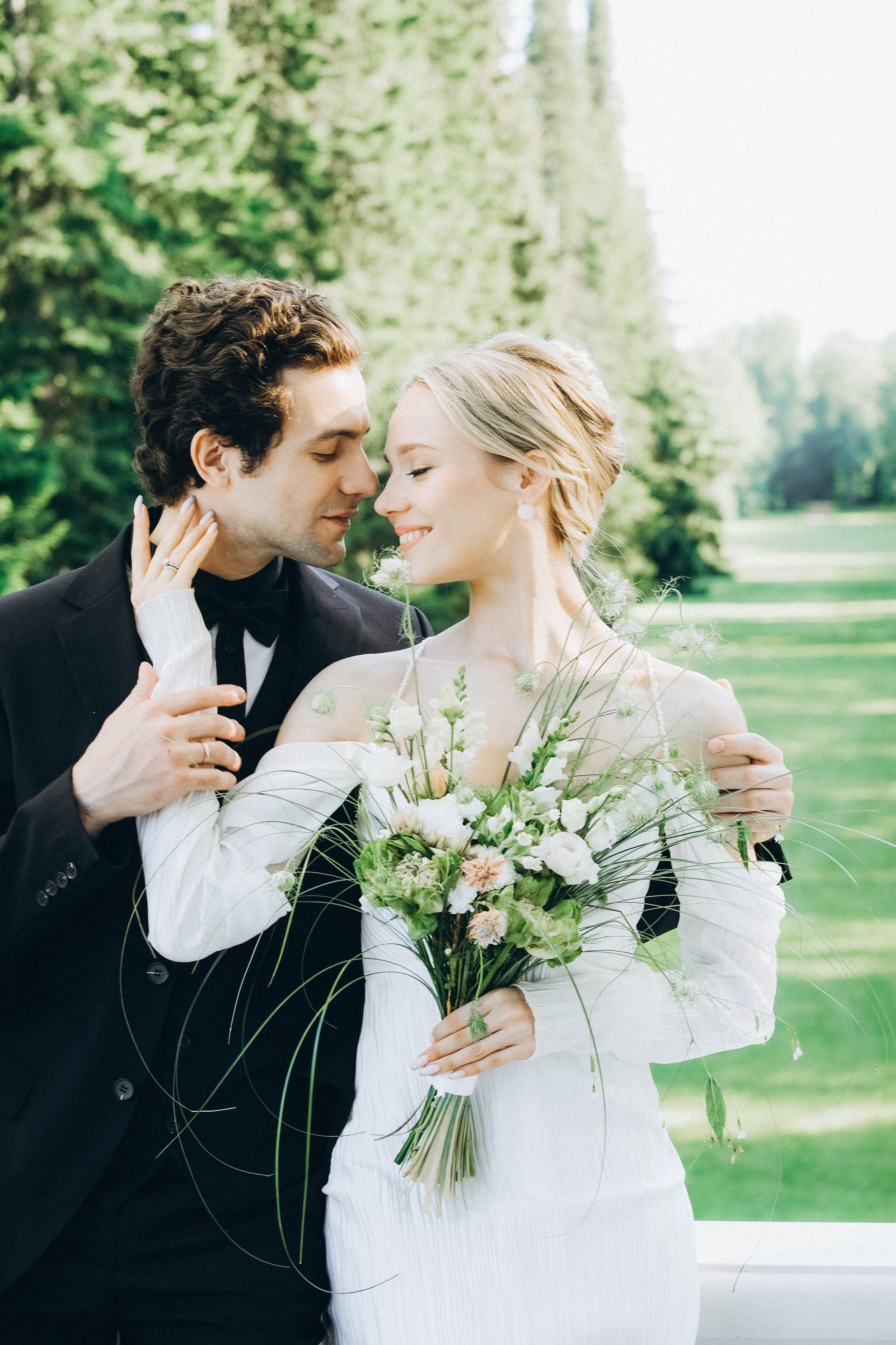 СВАДЕБНАЯ СЬЕМКА В ПАРКЕ ОРАНИЕНБАУМ. Профессиональный фотограф, Санкт-Петербург — Виктория Богомолова
