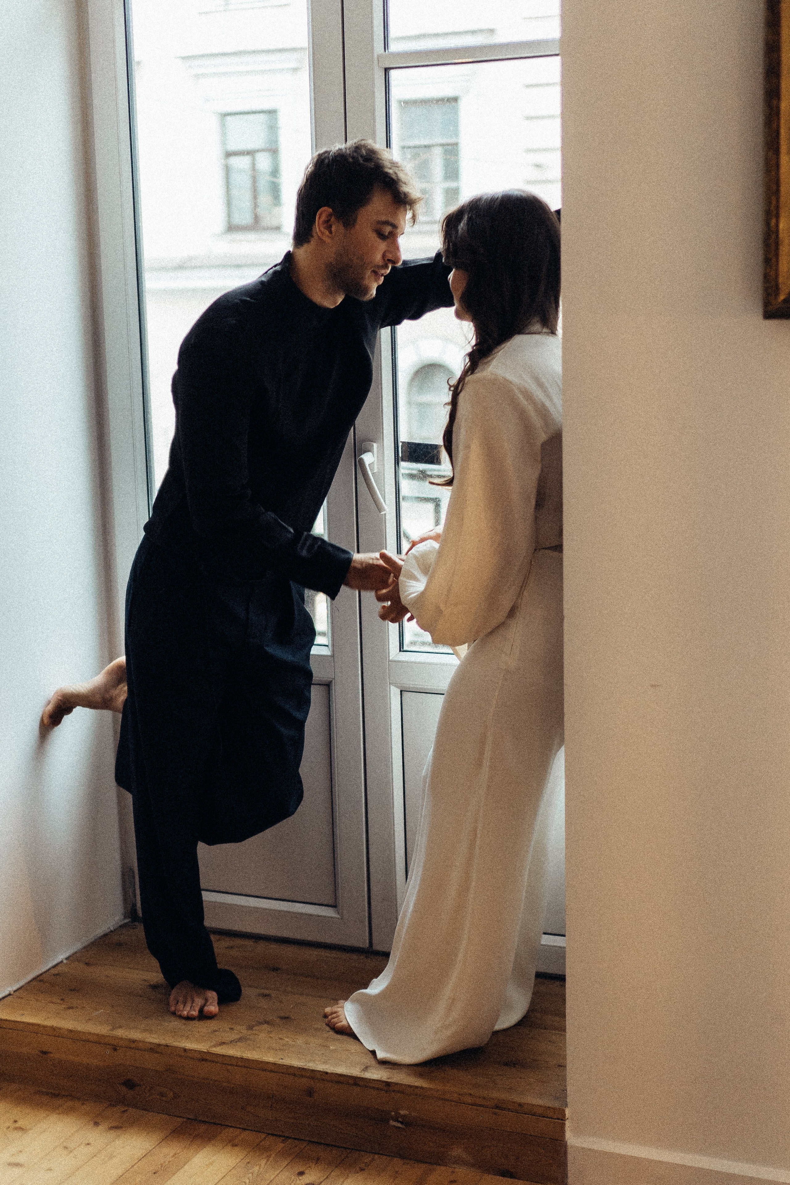 УТРО ЖЕНИХА И НЕВЕСТЫ В ПИТЕРСКОЙ КВАРТИРЕ И СЬЕМКА С СВАДЕБНЫХ ОБРАЗАХ. Профессиональный фотограф, Санкт-Петербург — Виктория Богомолова