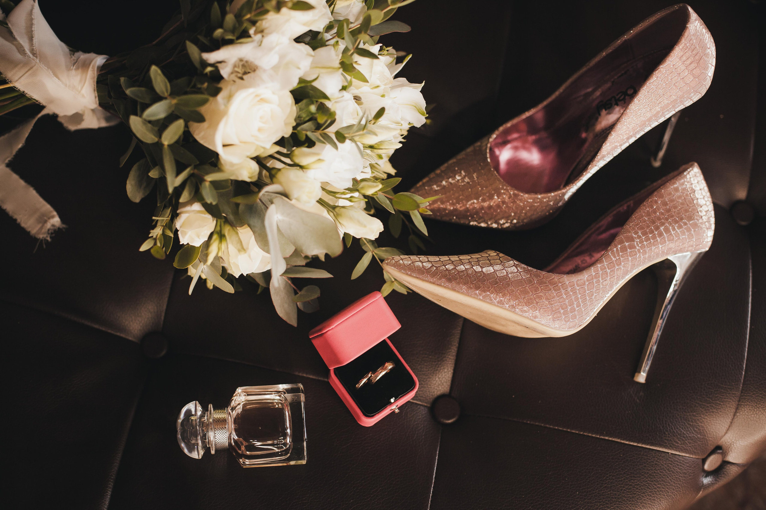 Сборы невесты в студии, зима. Креативный и женский Фотограф Омске Наталья Лебедева