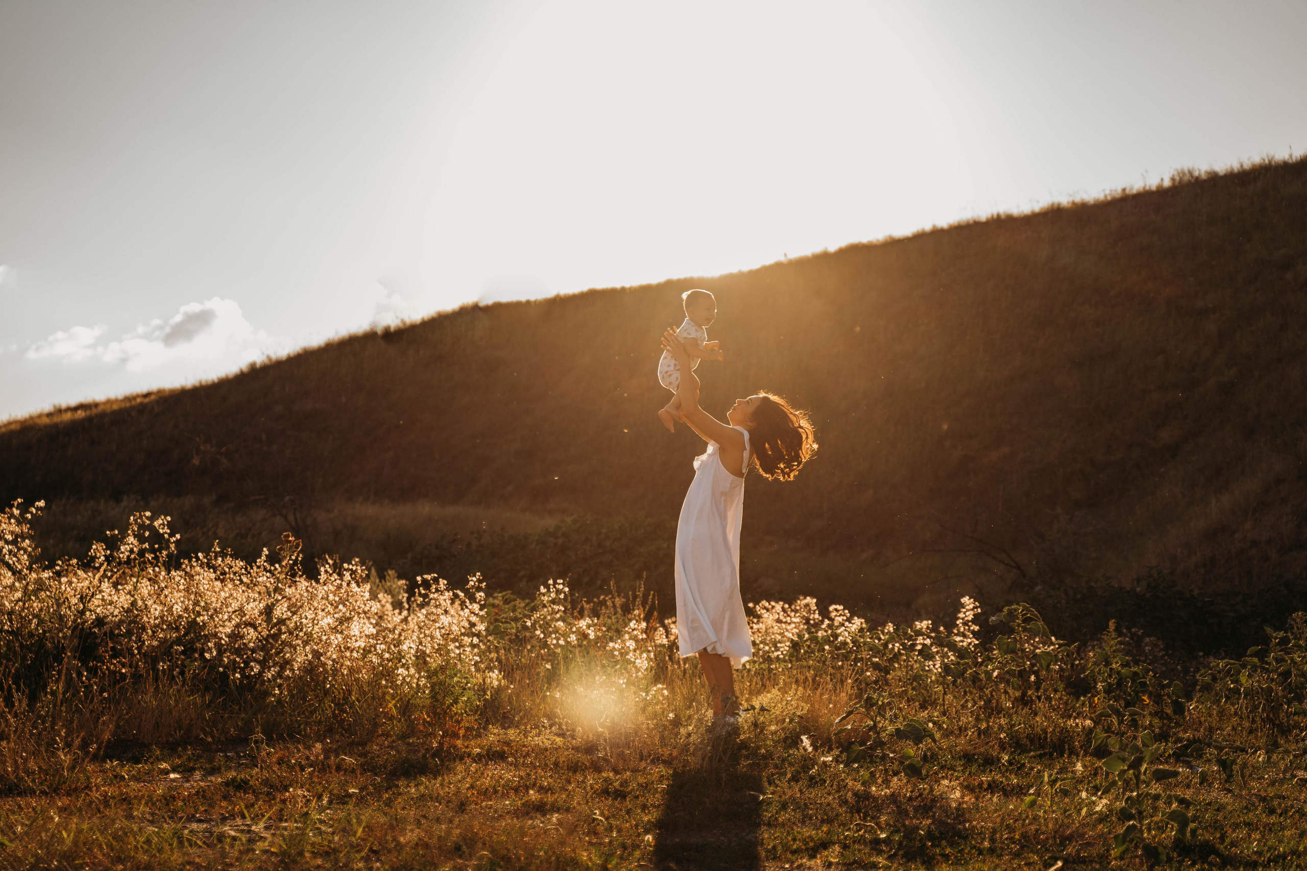 Юлия и Мирон. Локация — УВЕК. Семейный фотограф в Саратове
