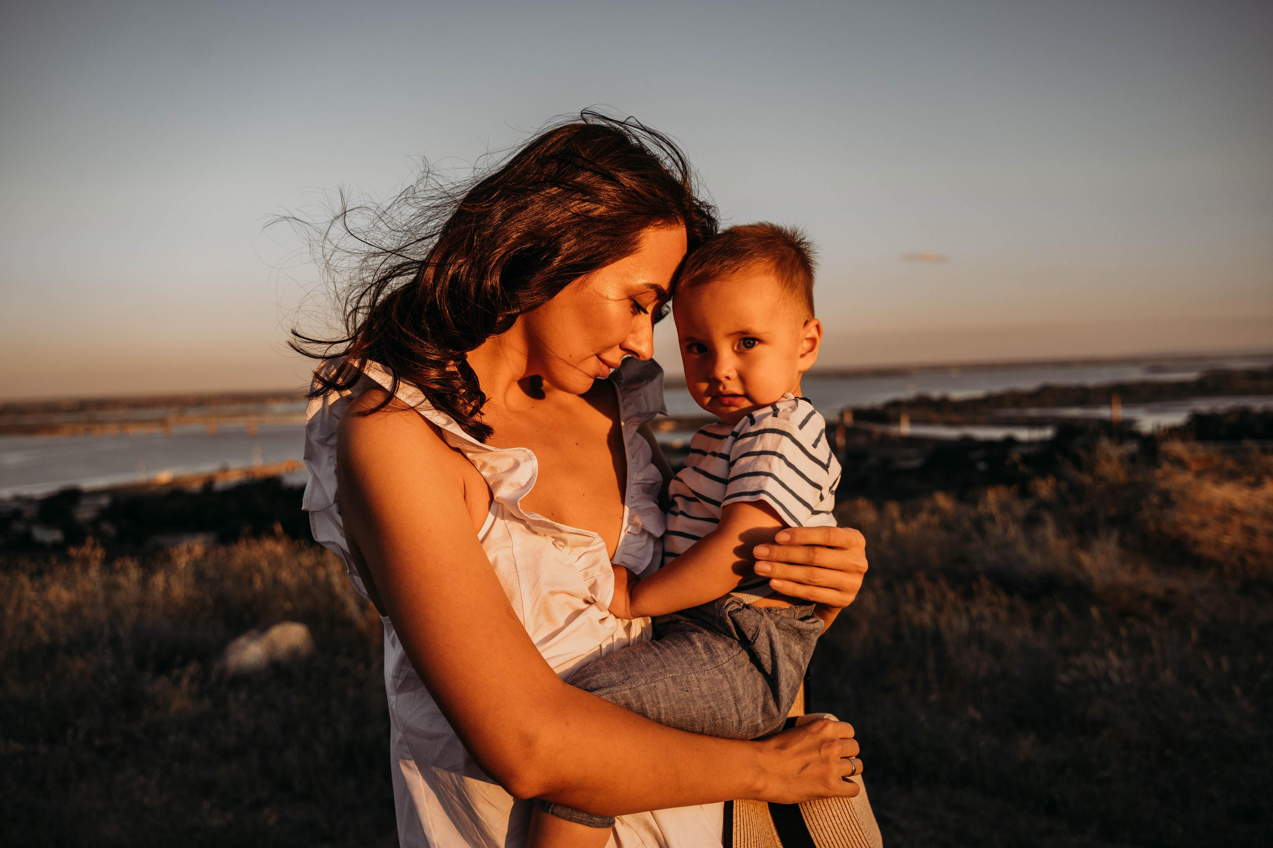 Юлия и Мирон. Локация — УВЕК. Семейный фотограф в Саратове
