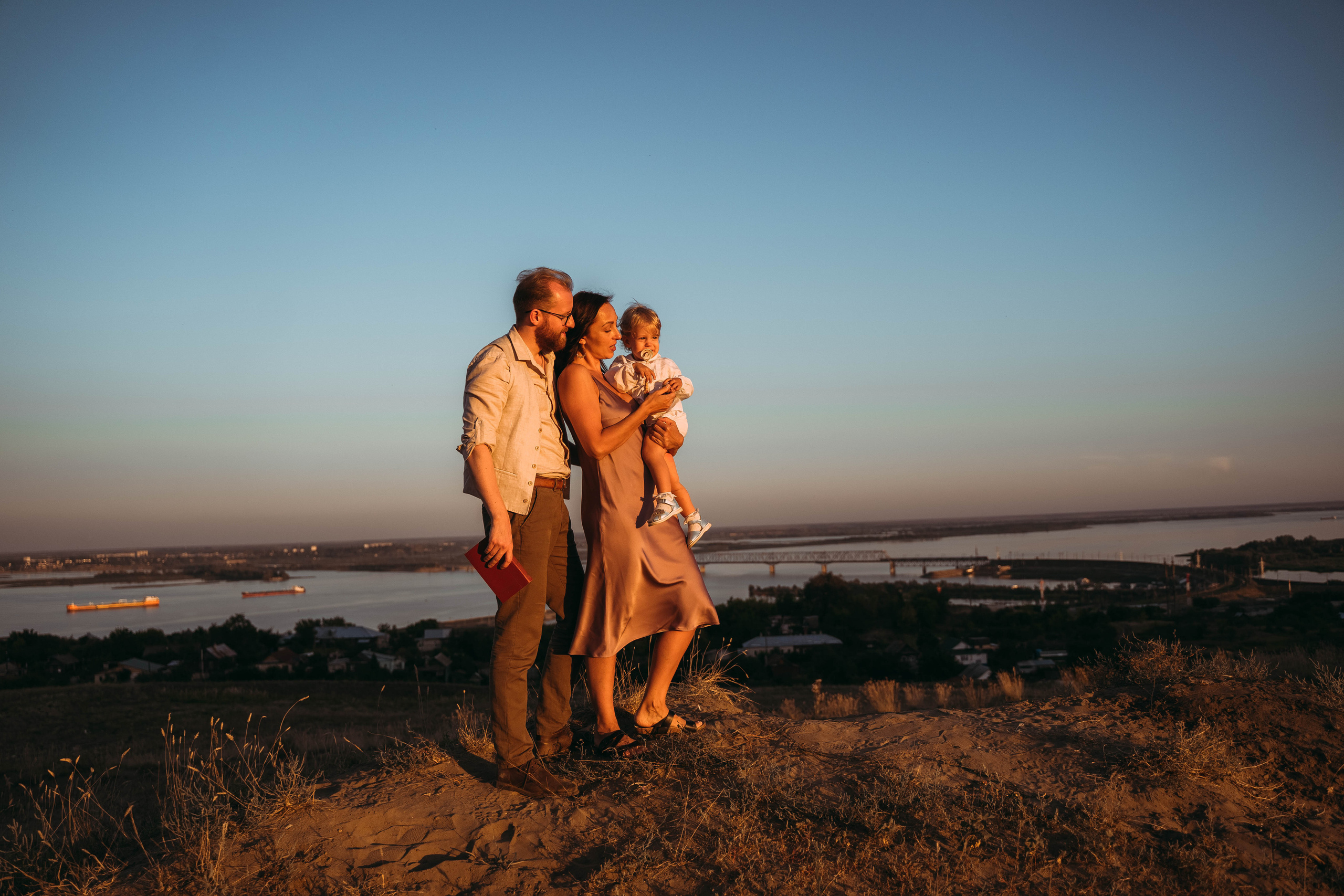 Юля, Никита и Алиса. Локация — УВЕК. Семейный фотограф в Саратове