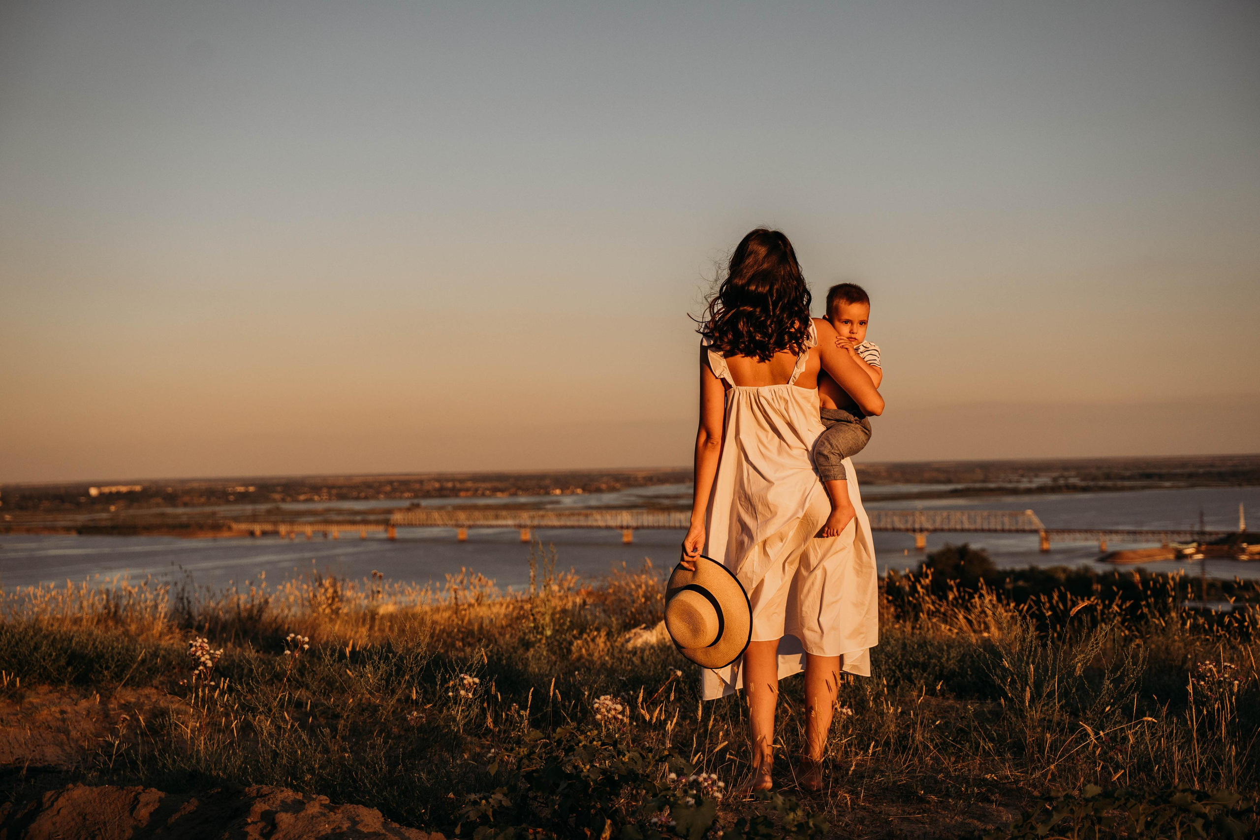 Юлия и Мирон. Локация — УВЕК. Семейный фотограф в Саратове
