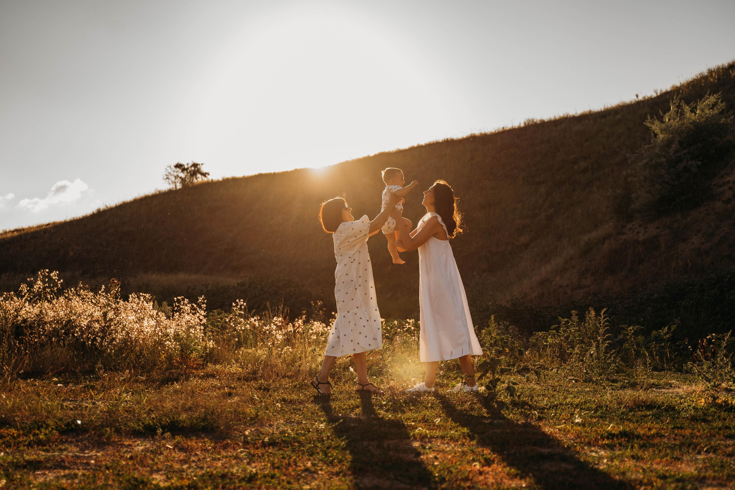 Юлия и Мирон. Локация — УВЕК. Семейный фотограф в Саратове