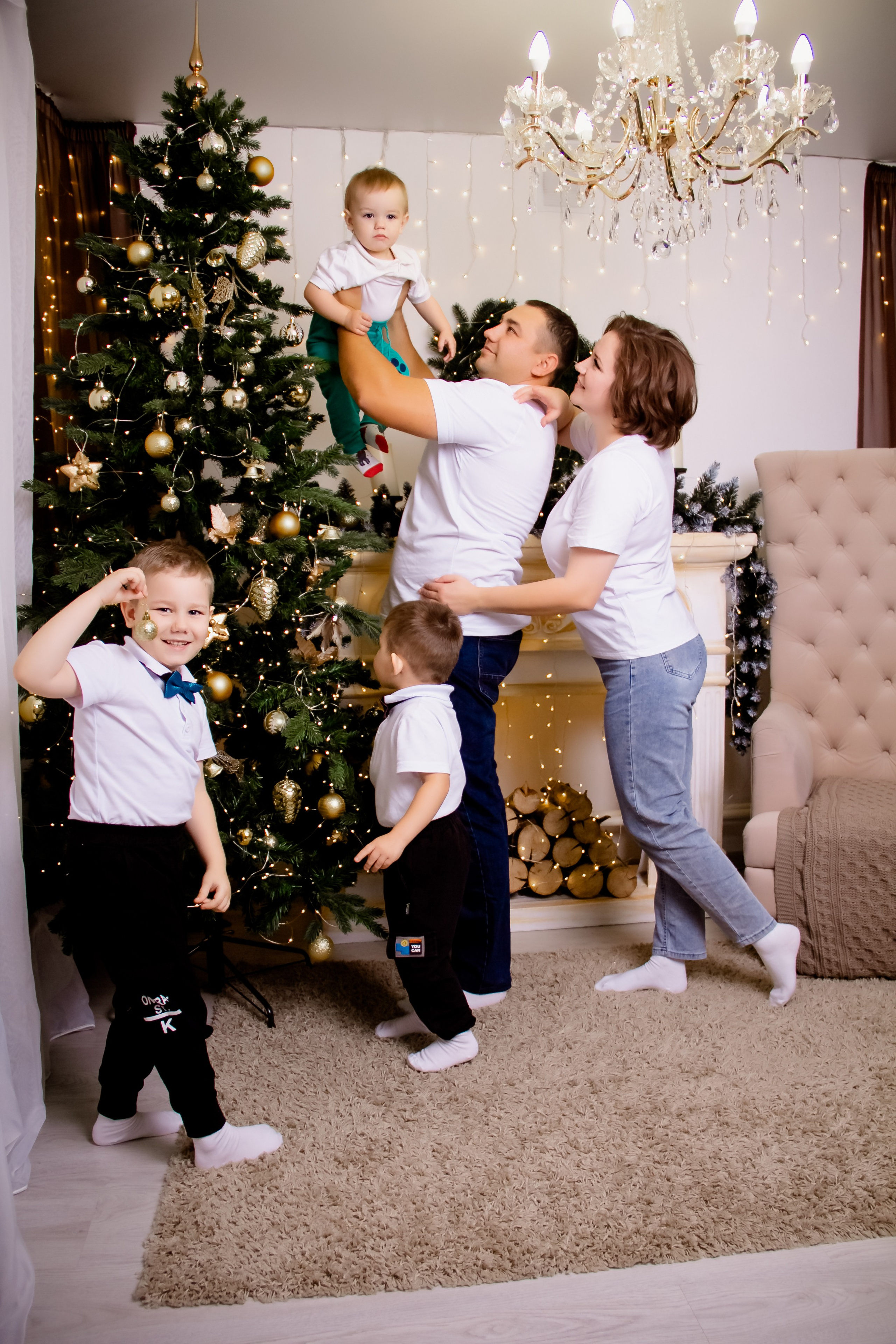 Семья Харитоновых. Семейный фотограф в р. п. Маслянино Саишева Мария