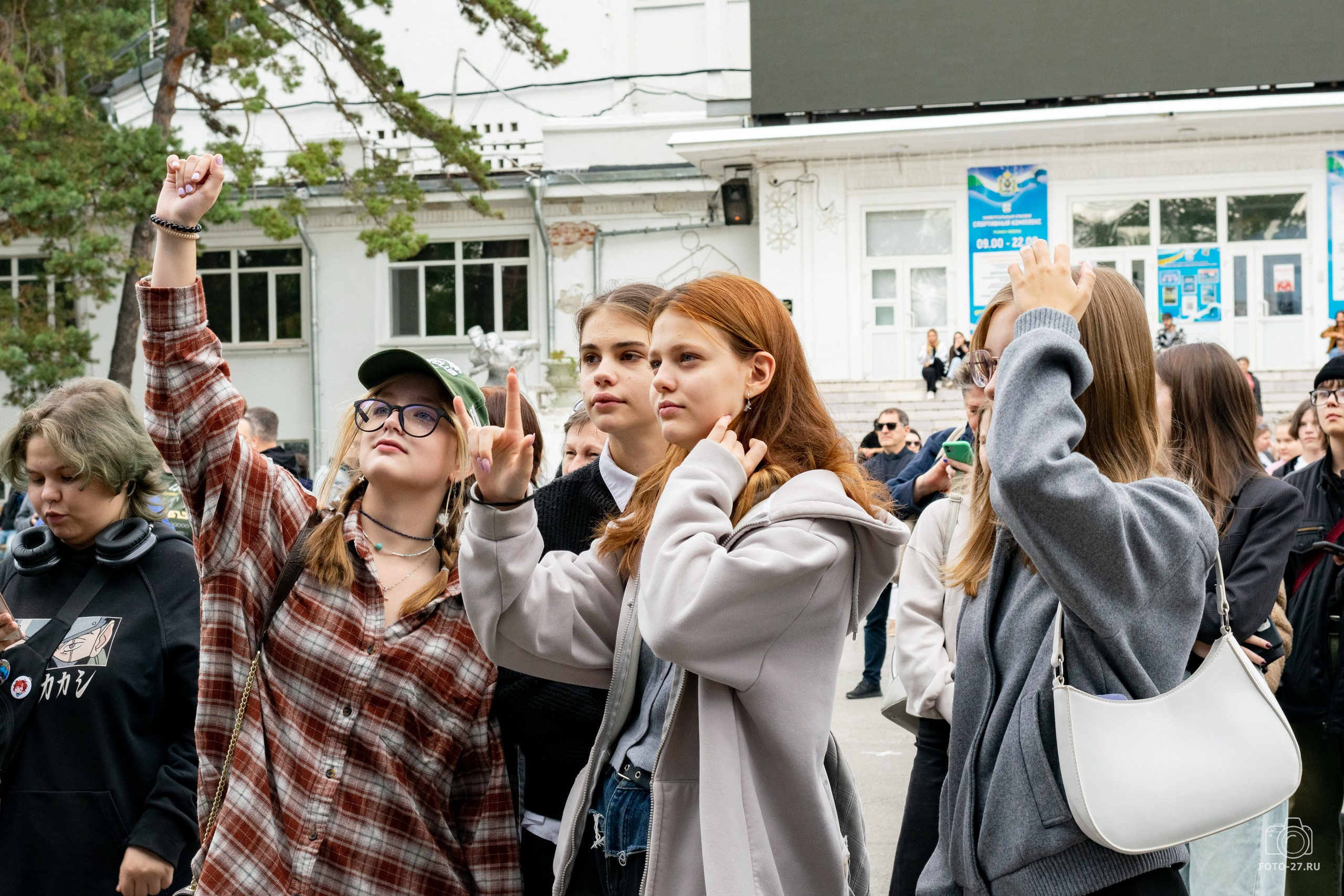 Антон Курдюмов фотограф в Хабаровске Рина Курдюмова фото27 foto27 Антон Дорофеев репортажный репортаж документалист Тони и Рина фотосоздатели Международный фестиваль Рок в защиту животных Хабаровск