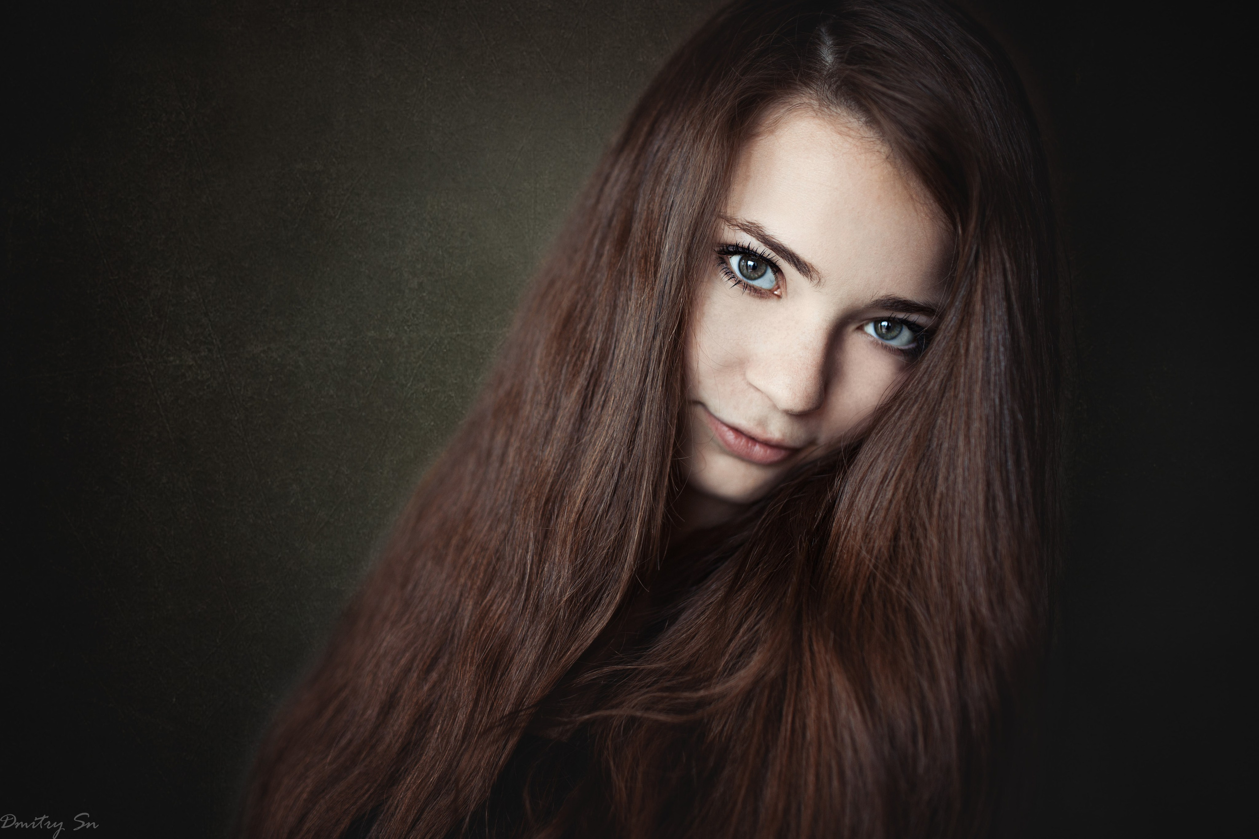 Портреты у окна с Кристиной в формате для «себя»