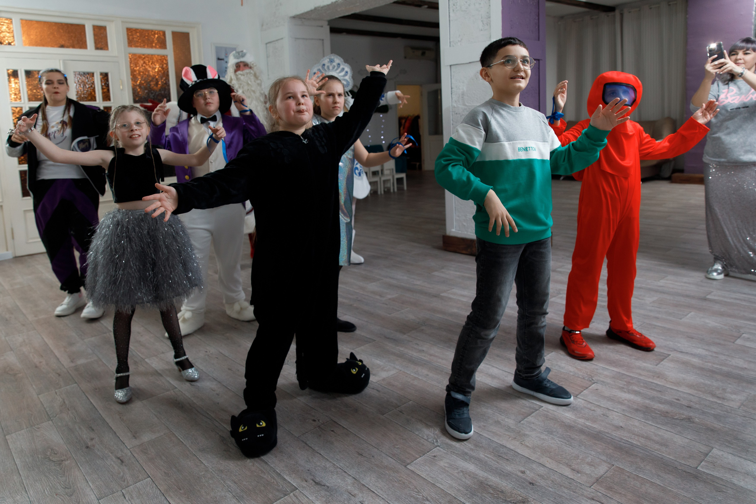 Школа «Кристалл» | Новогодняя программа. Свадебный, семейный и школьный фотограф в Сызрани Максим Баталов