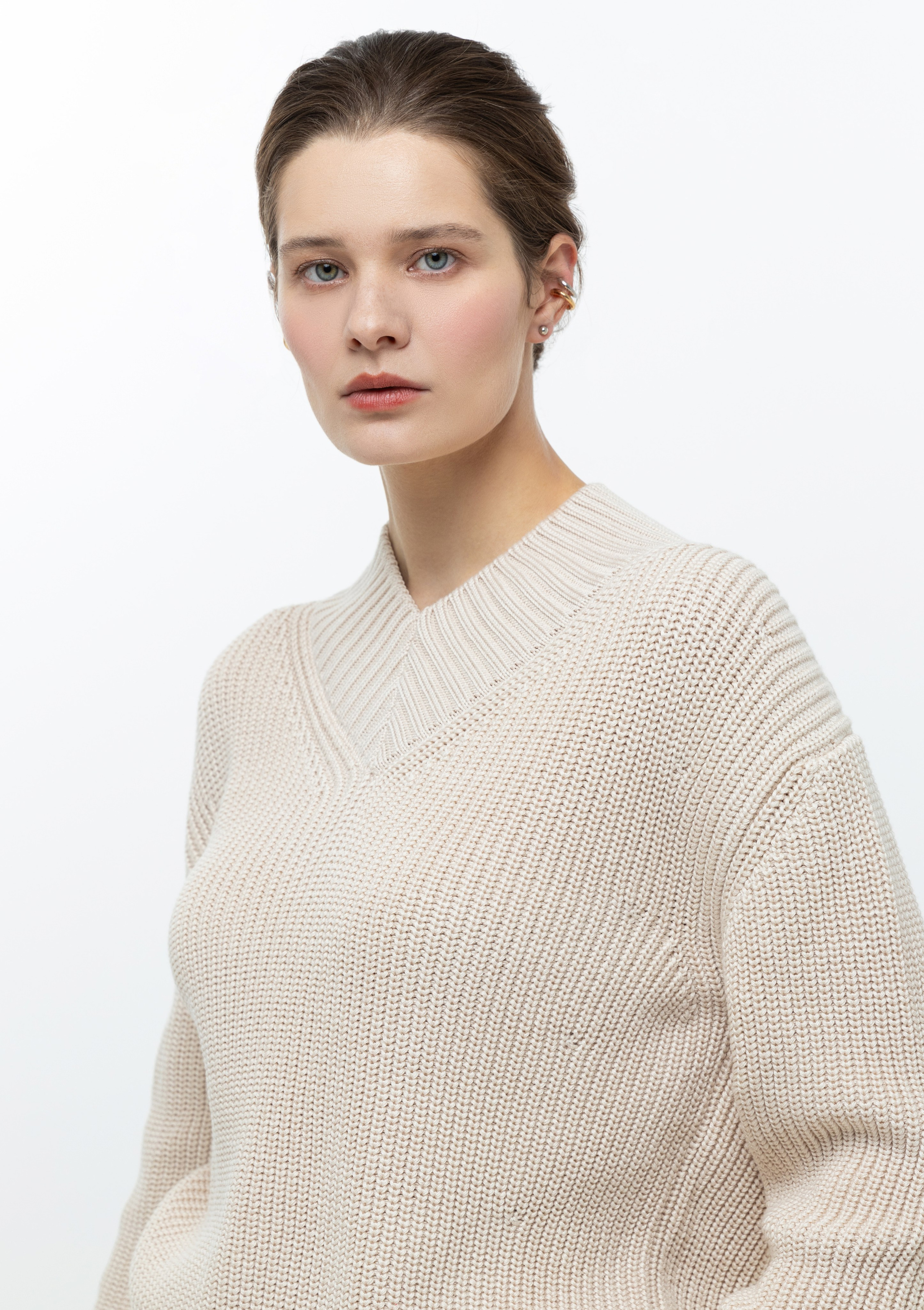 Каталог. Верхняя одежда + трикотаж бренда. 4ч,. Визажист для брендов, Фэшн продюсер Олеся Глушкова