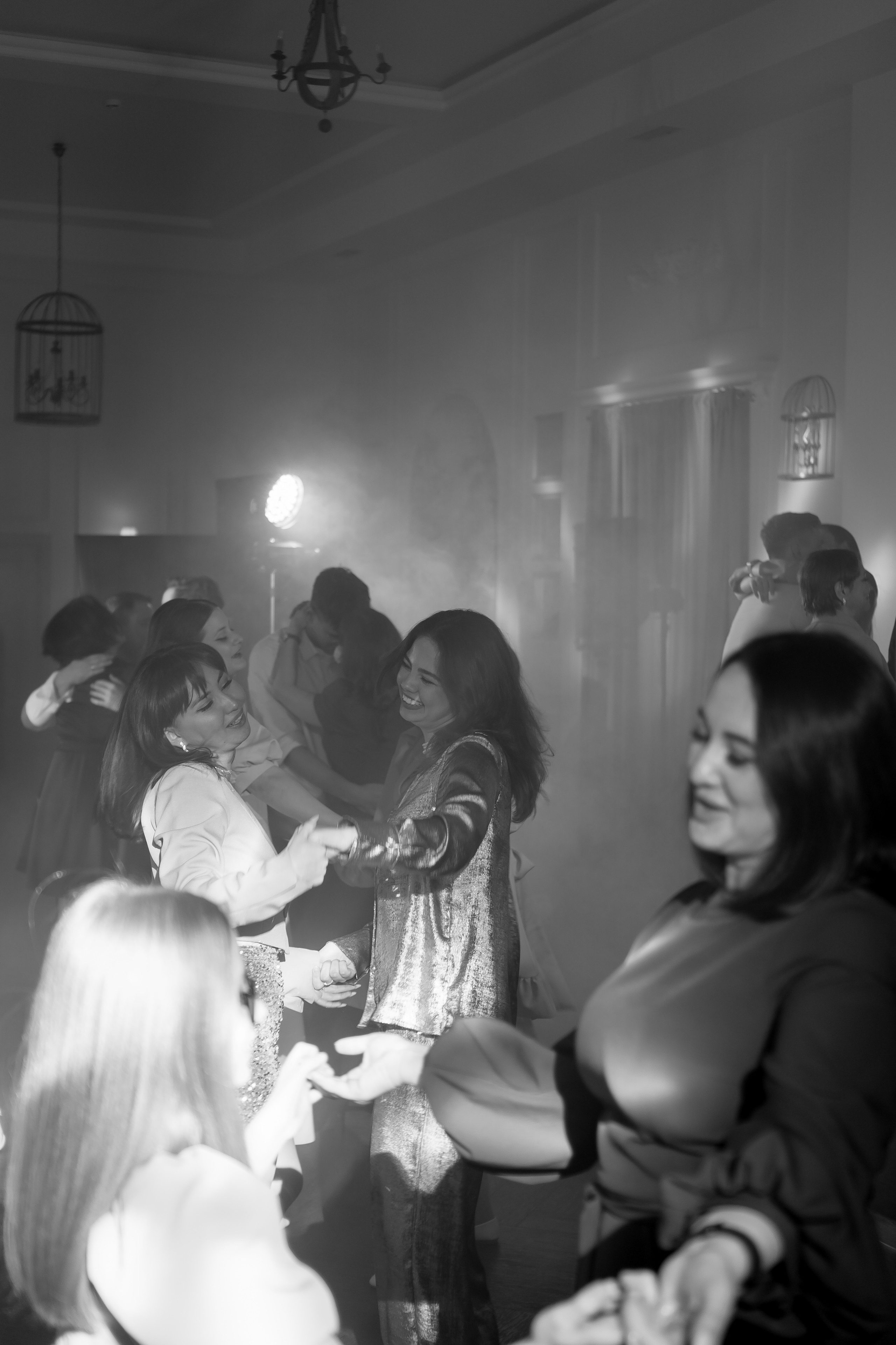 СВАДЕБНАЯ СЬЕМКА СБОРОВ В ОТЕЛЕ И ВЫЕЗД НА ЦЕРЕМОНИЮ (СНЯТО В СИБИРЕ В НИЖНЕВАРТОВСКЕ). Профессиональный фотограф, Санкт-Петербург — Виктория Богомолова