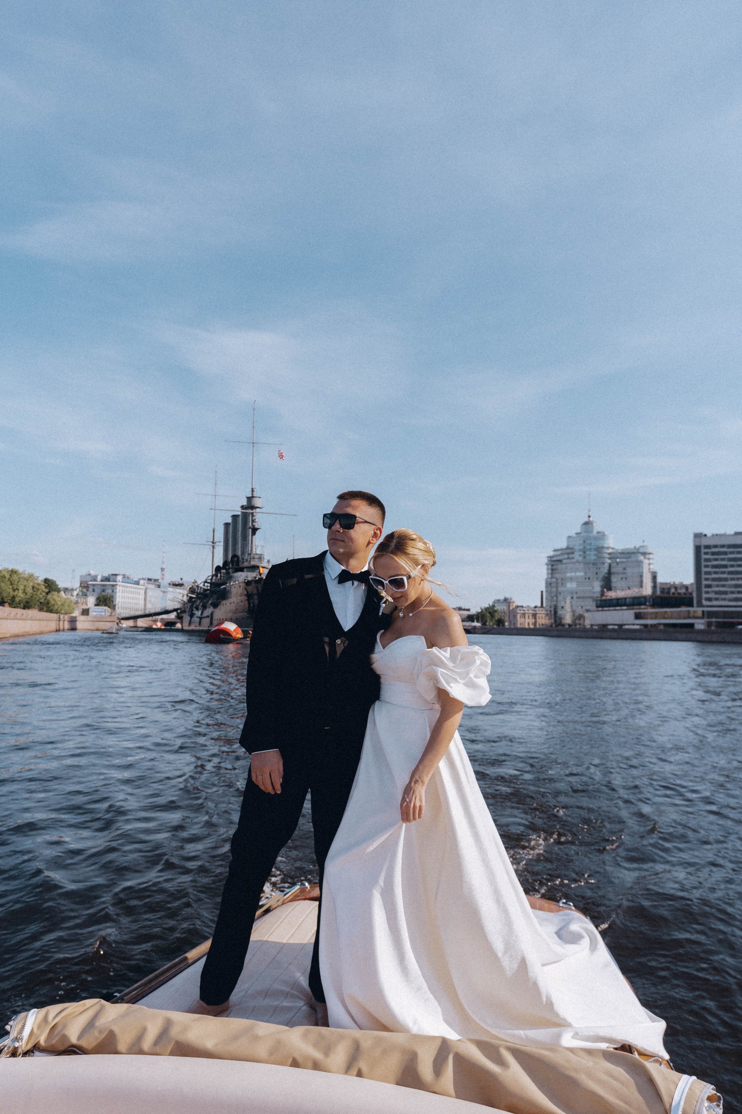 СВАДЕНБНАЯ СЬЕМКА НА КАТЕРЕ ПО КАНАЛАМ САНКТ-ПЕТЕРБУРГА И В АКВАТОРИИ НЕВЫ. Профессиональный фотограф, Санкт-Петербург — Виктория Богомолова