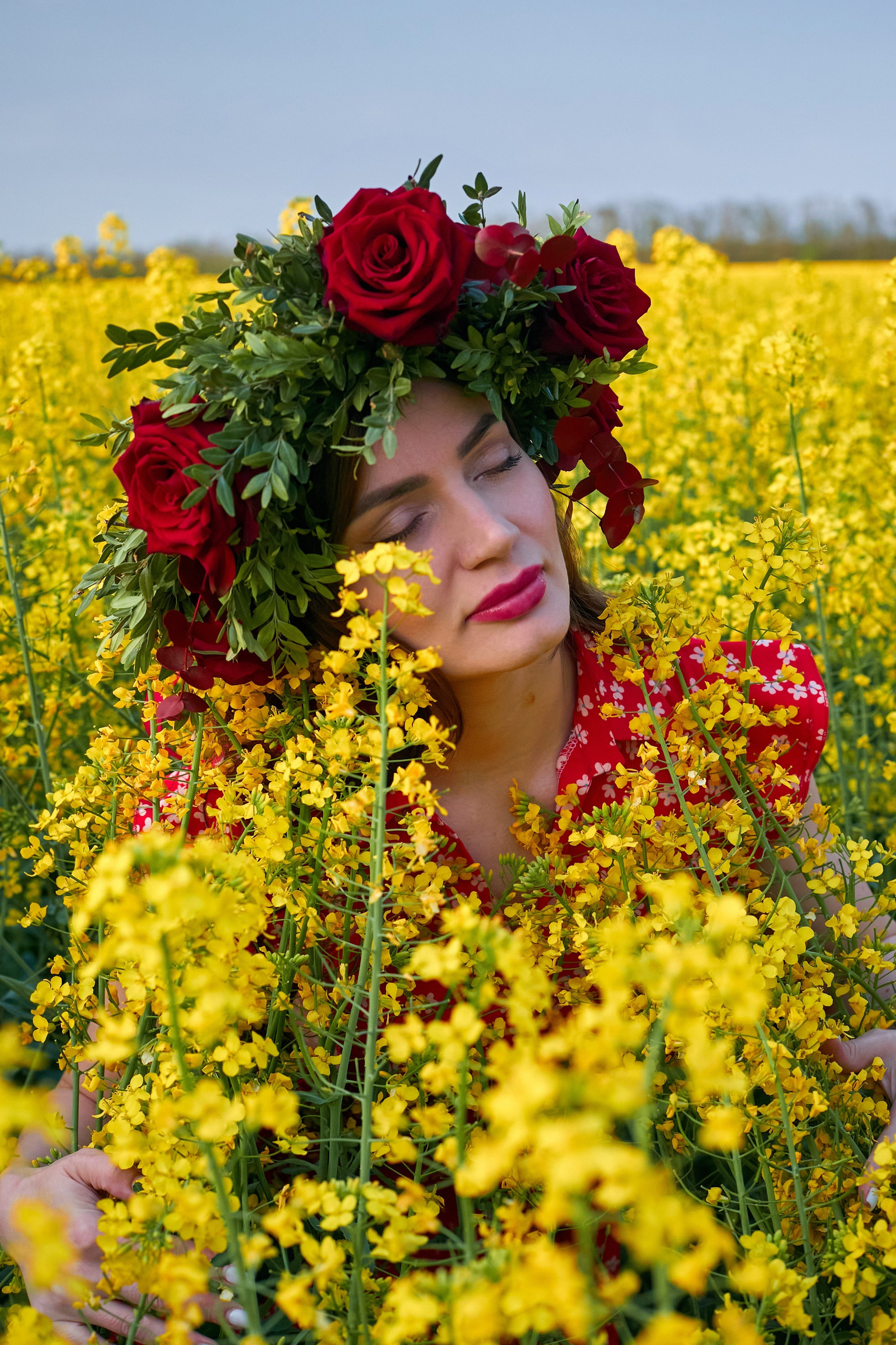 «Алый венок на желтом поле». Свадебный и креативный фотограф в ЮФО и МСК