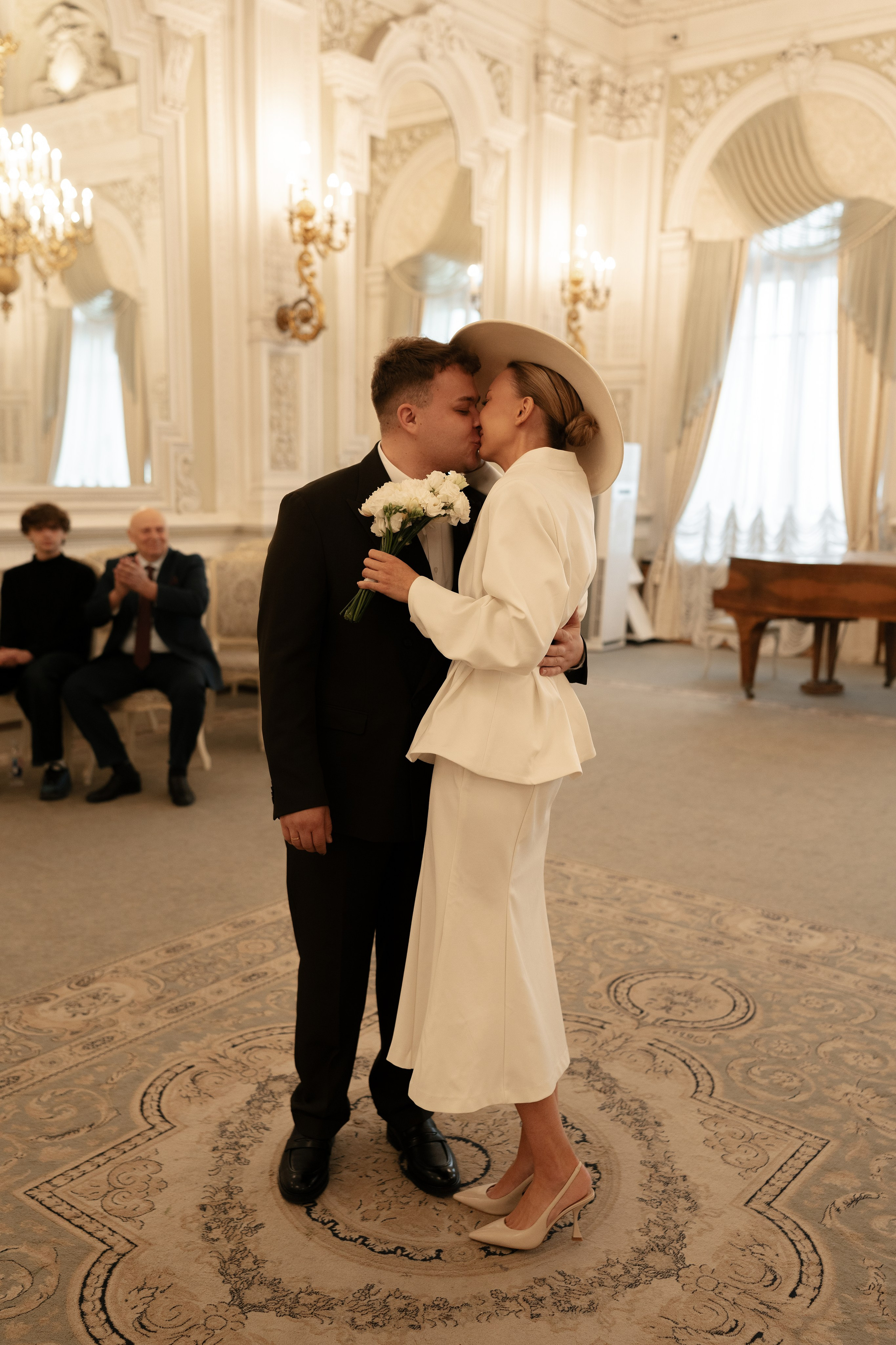 Артём и Елена. Hmliber — фотограф и контент-креатор из Петербурга