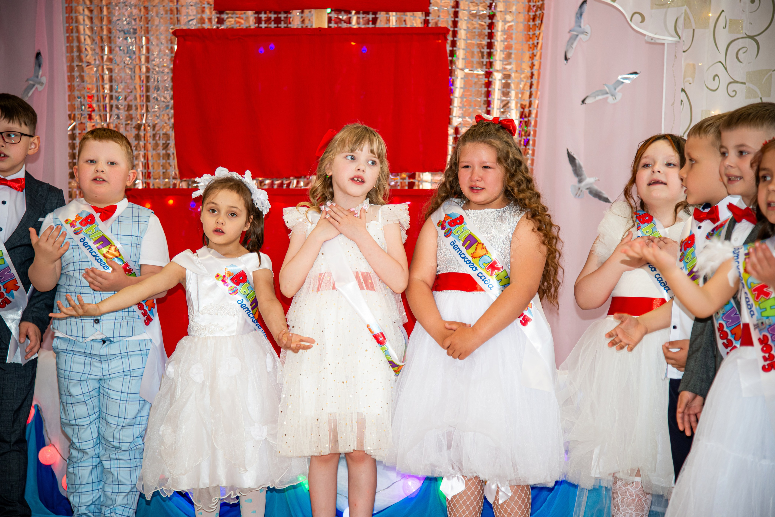 Корпоративные, Юбилейные, выпускные (школа, садик)фотосессии. Фотография — это миг, который фиксирует вечность