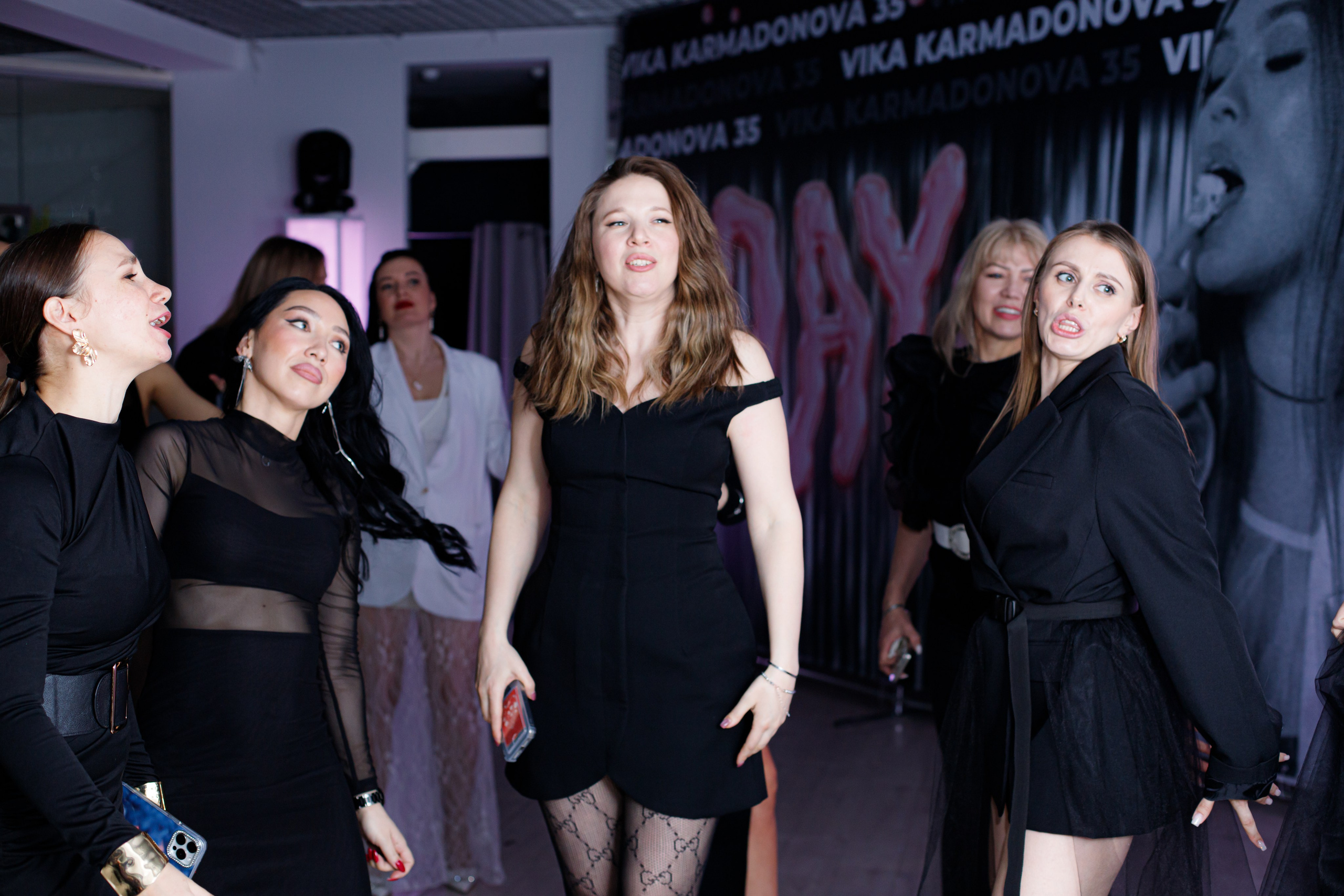 VIKA KARMADONOVA. Photokarish